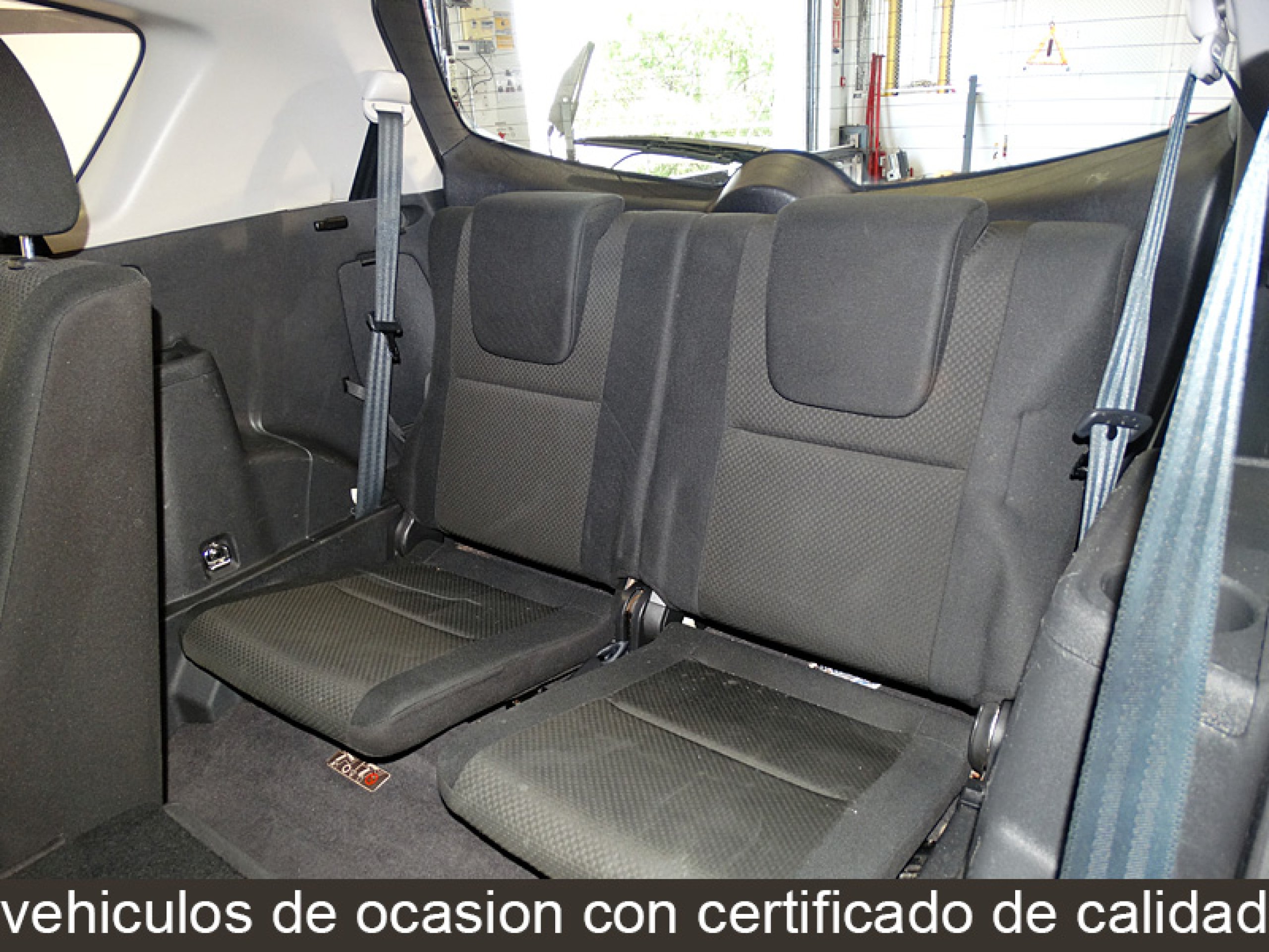 Foto Toyota Corolla Verso 14 Foto Toyota Corolla Verso 14