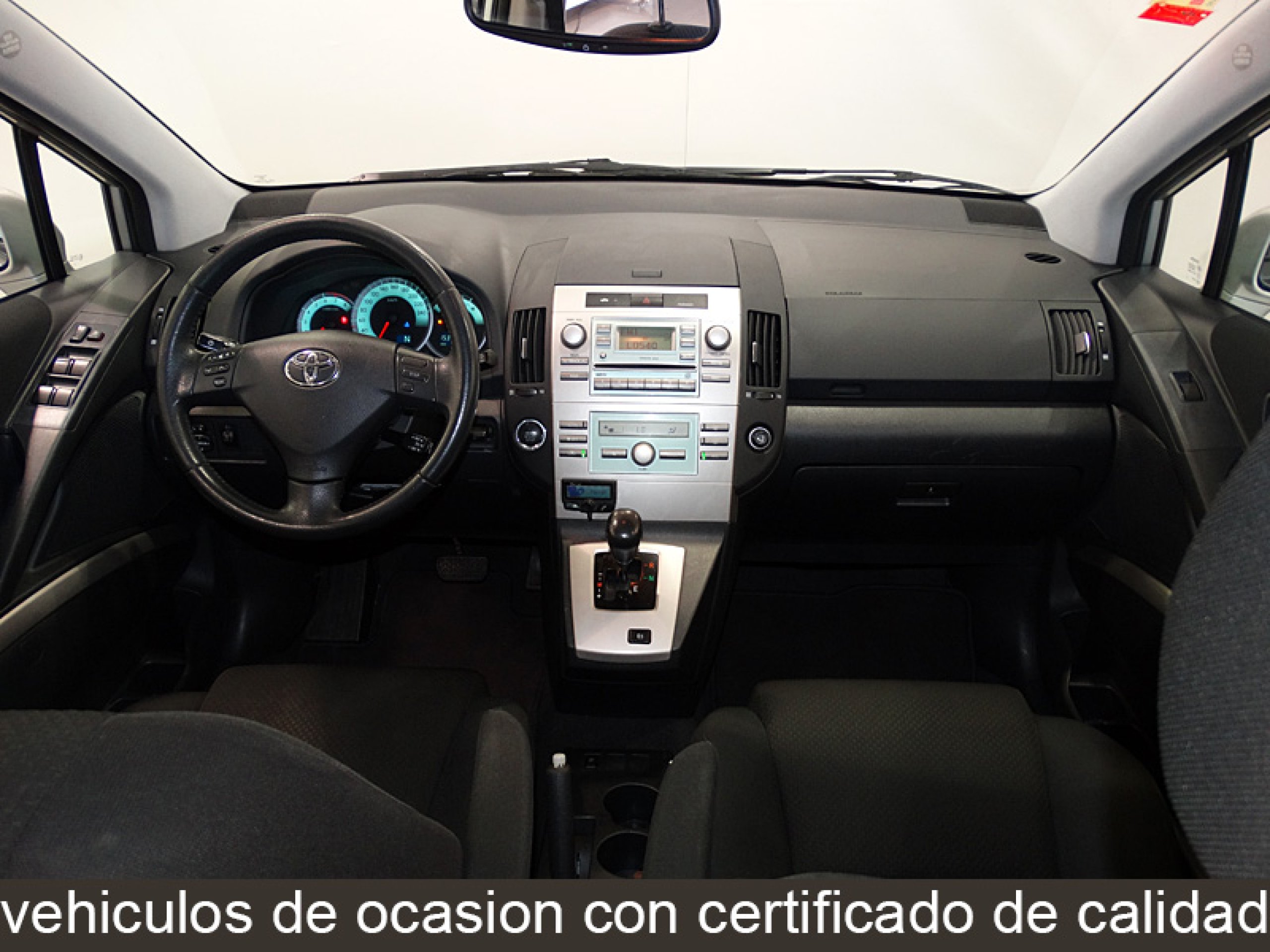 Foto Toyota Corolla Verso 17 Foto Toyota Corolla Verso 17