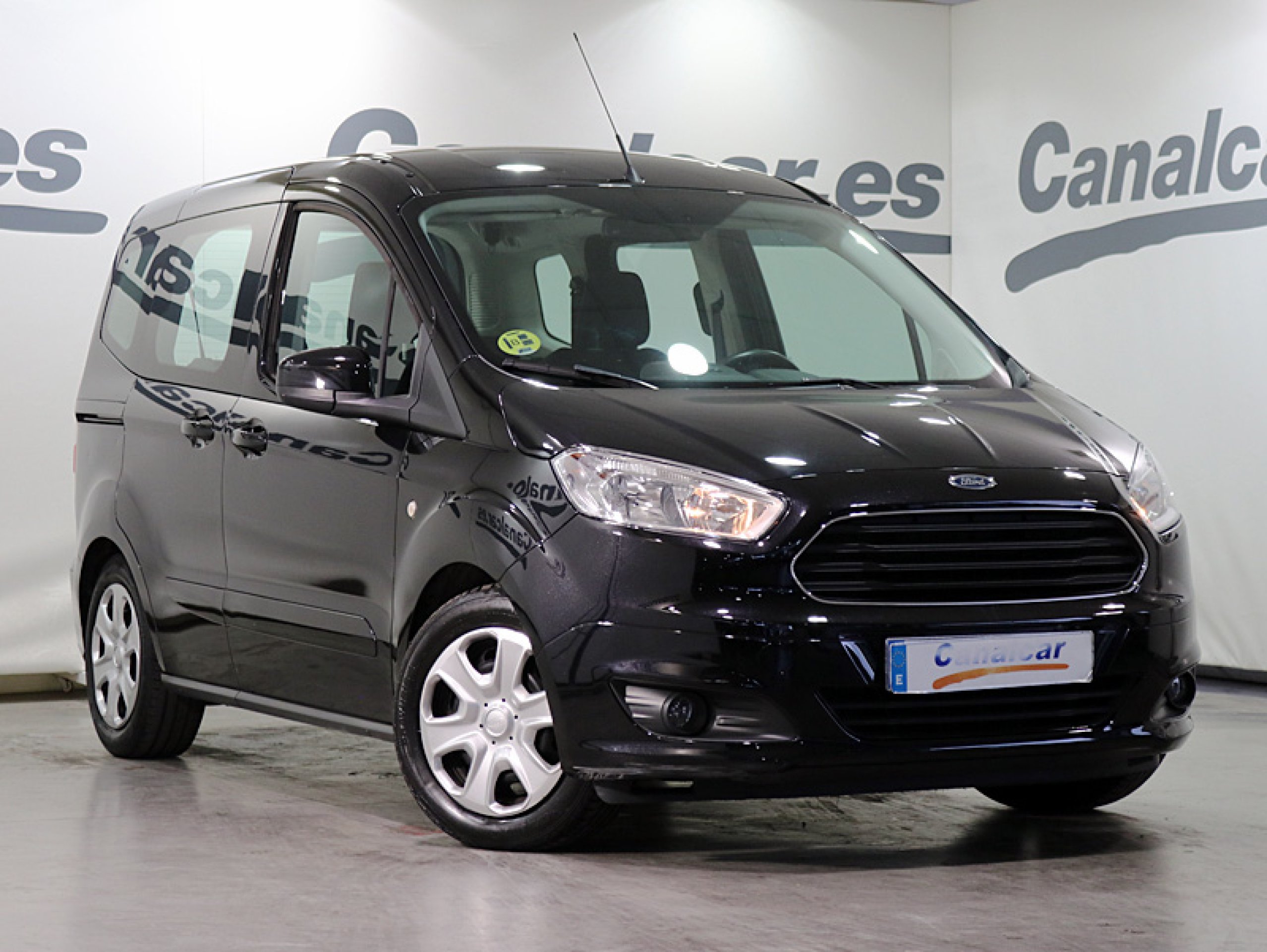 Foto Ford Tourneo 4