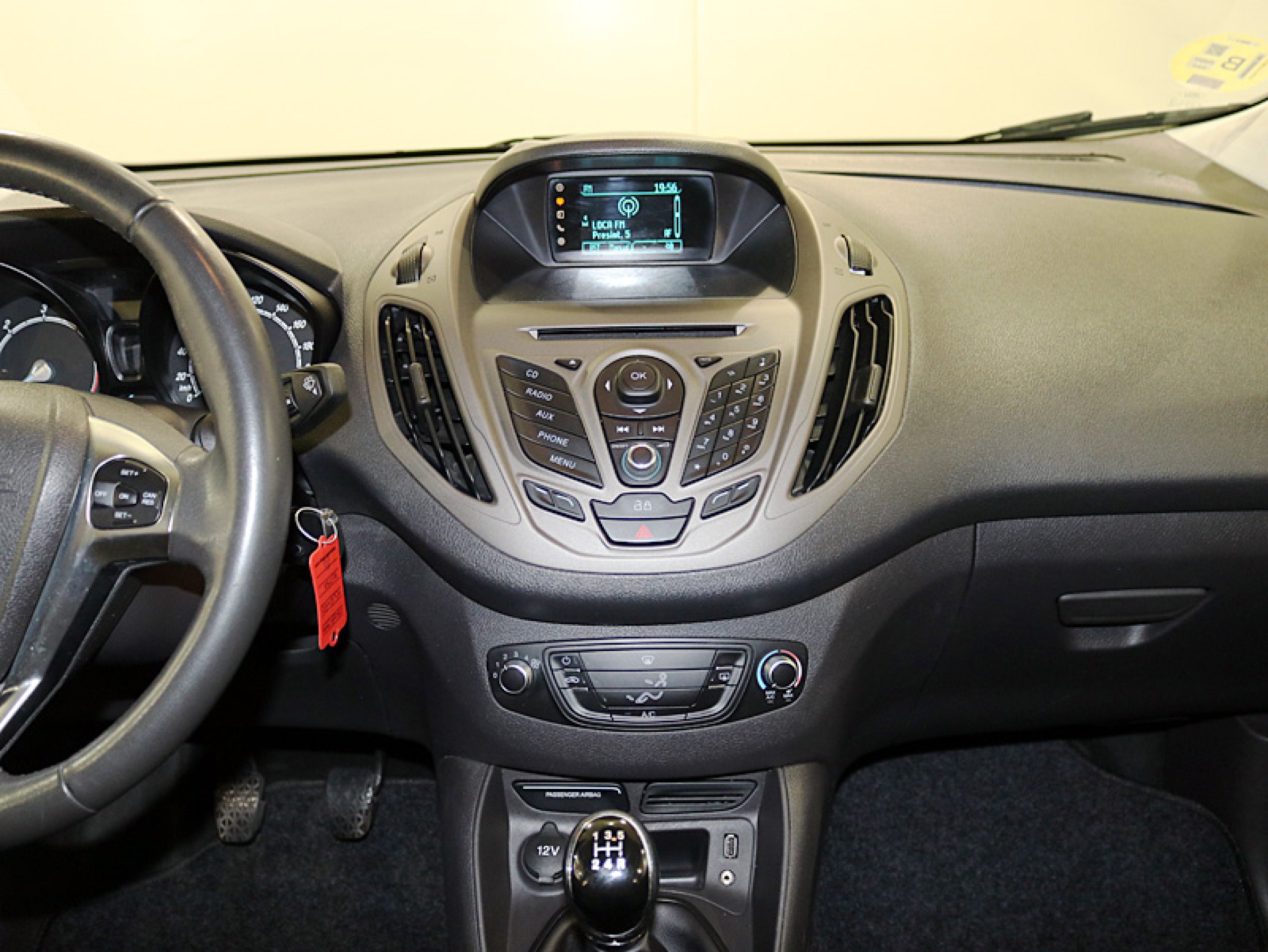 Foto Ford Tourneo 22
