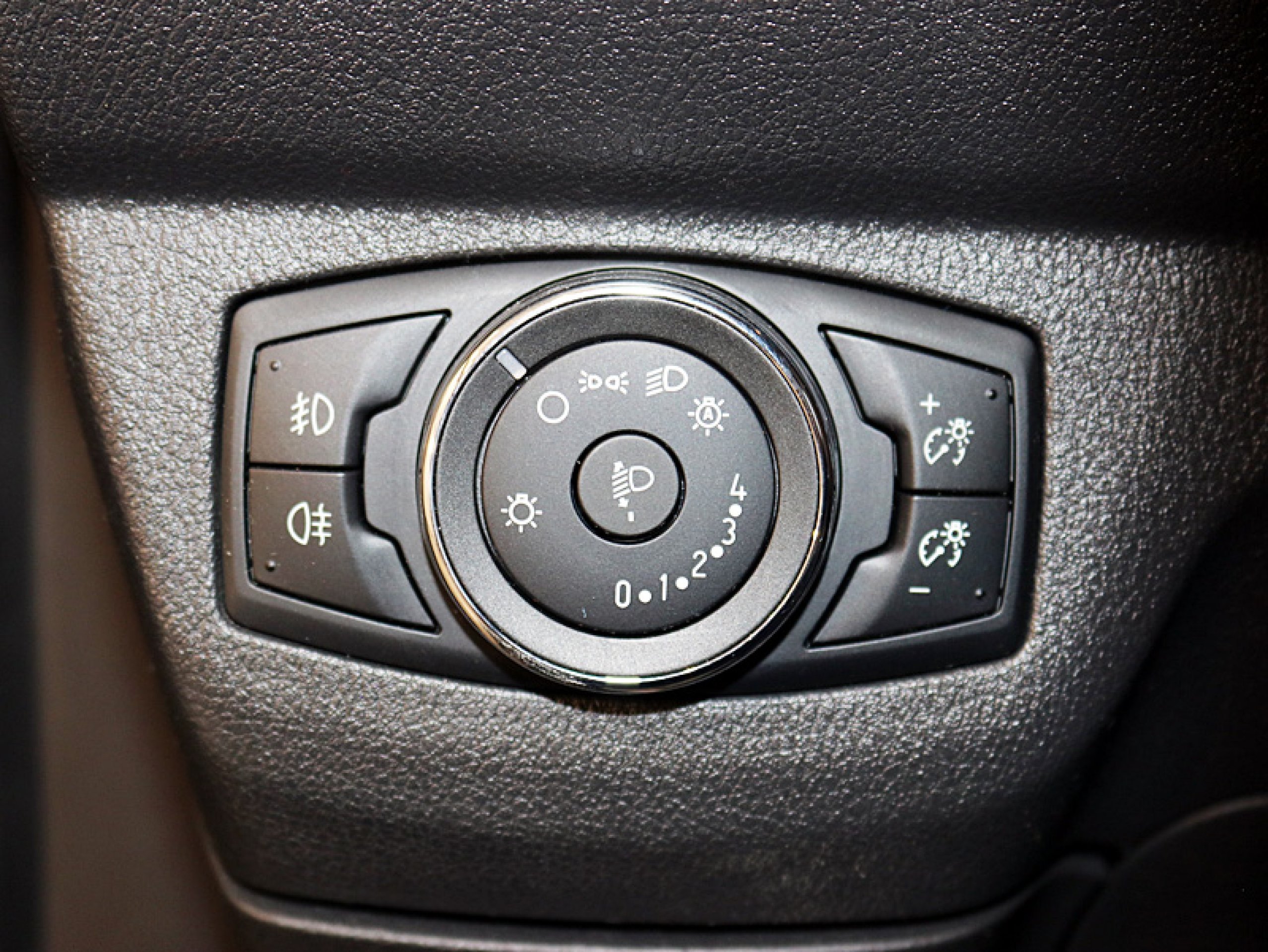 Foto Ford Tourneo 28
