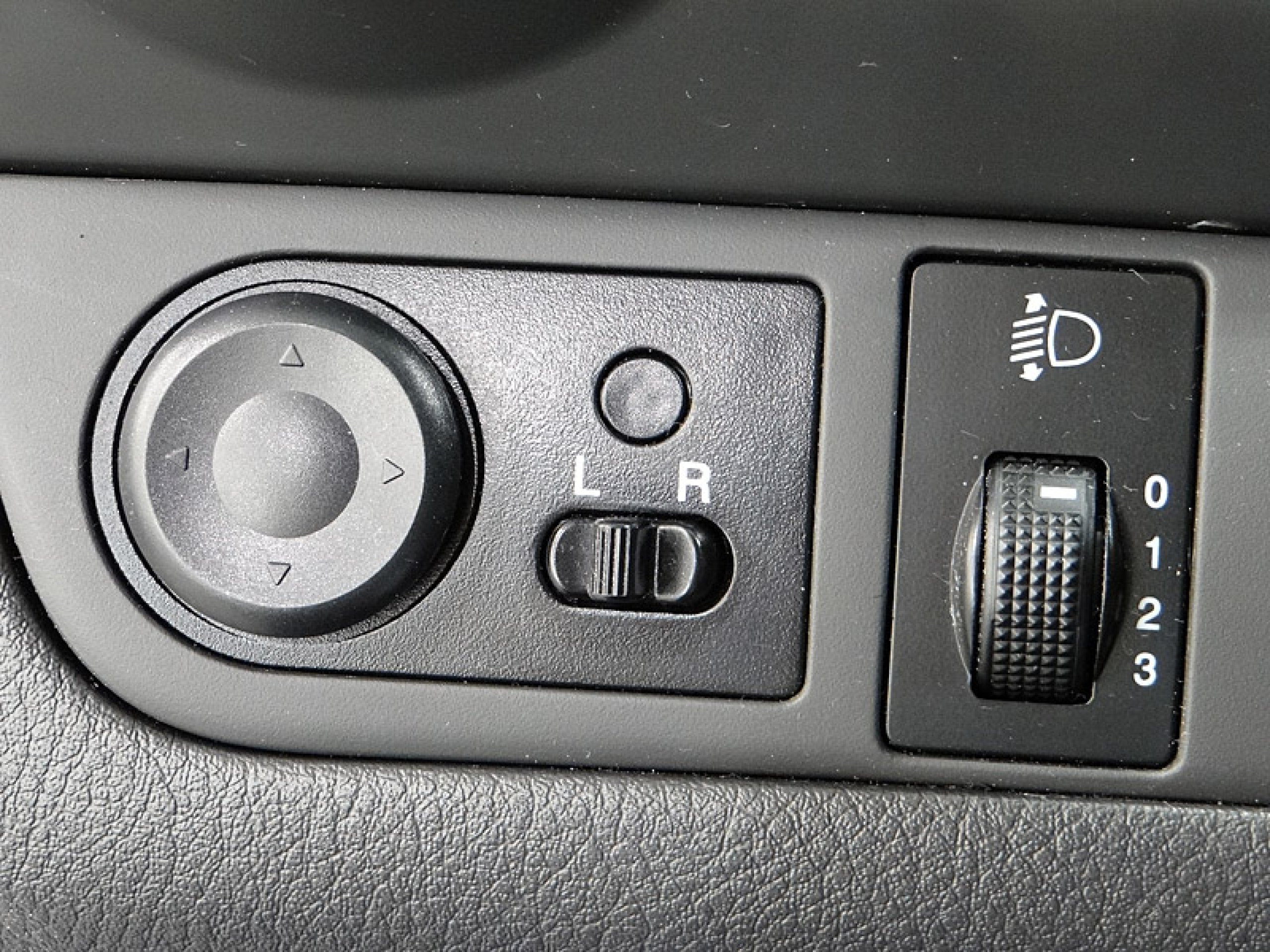 Foto Chevrolet Aveo 26