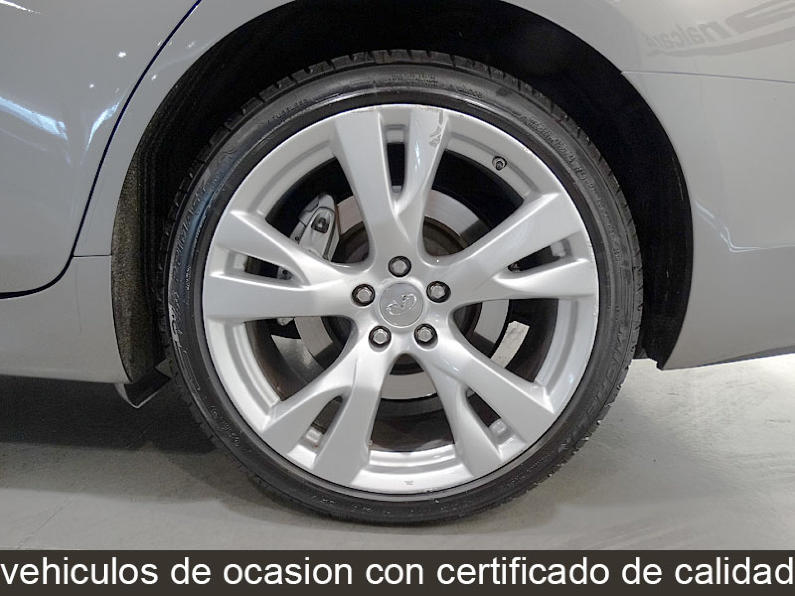 Foto Infiniti M30 16