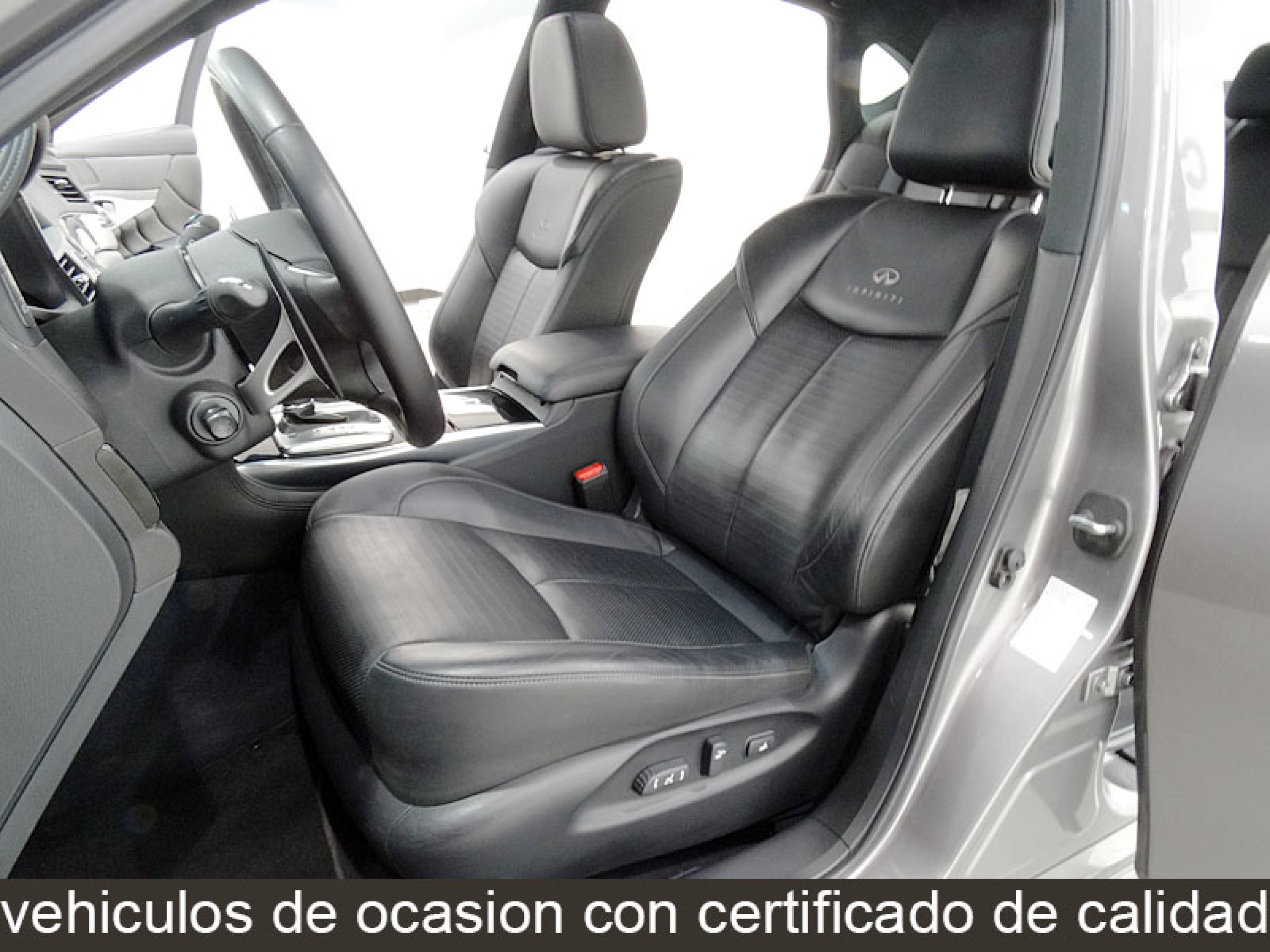 Foto Infiniti M30 21