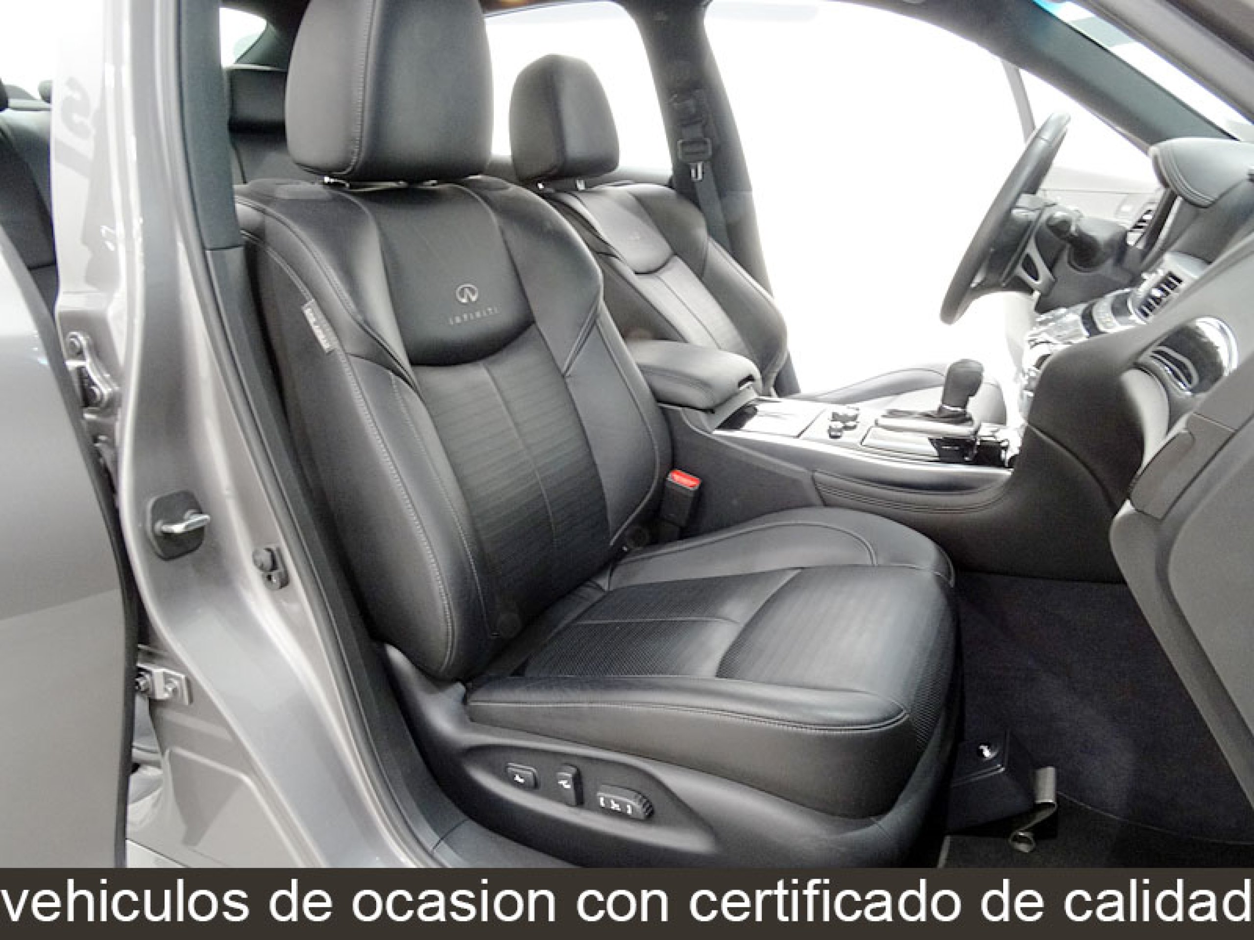 Foto Infiniti M30 23