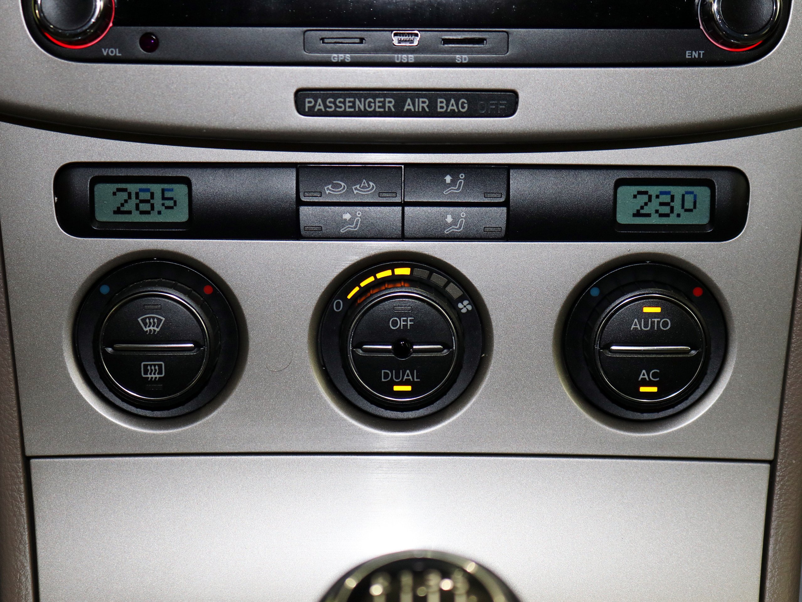 Foto Volkswagen Passat 25