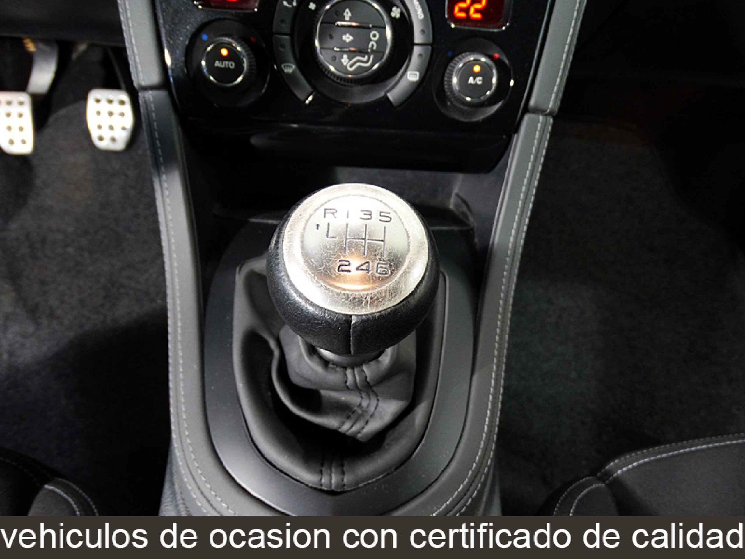 Foto Peugeot RCZ 25