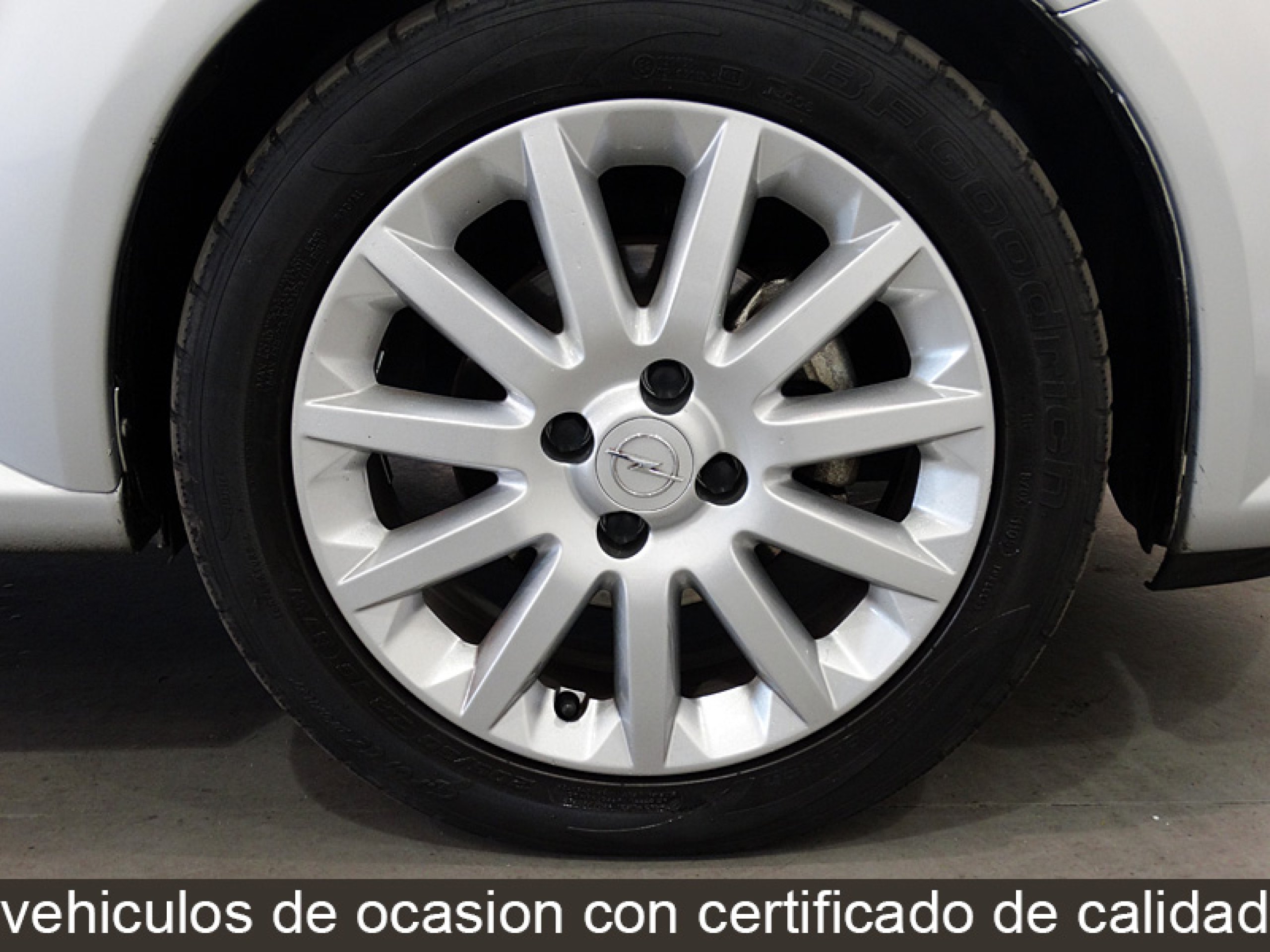 Foto Opel Tigra 12