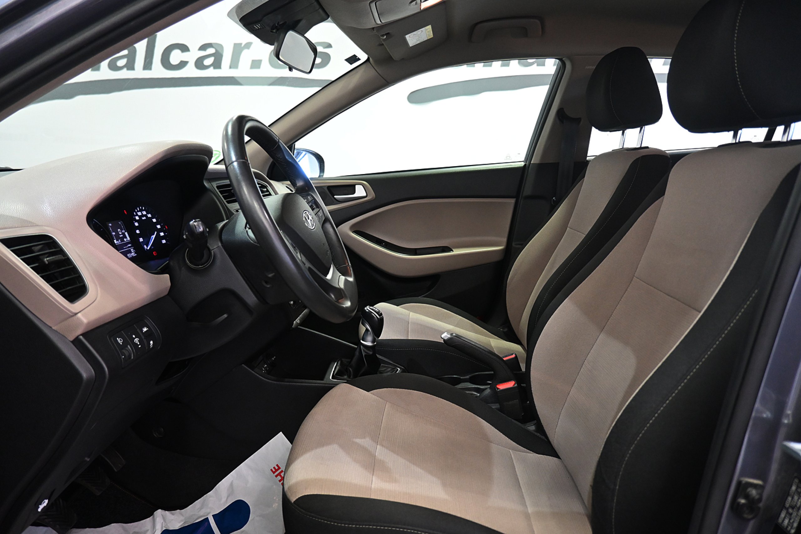 Foto Hyundai i20 10
