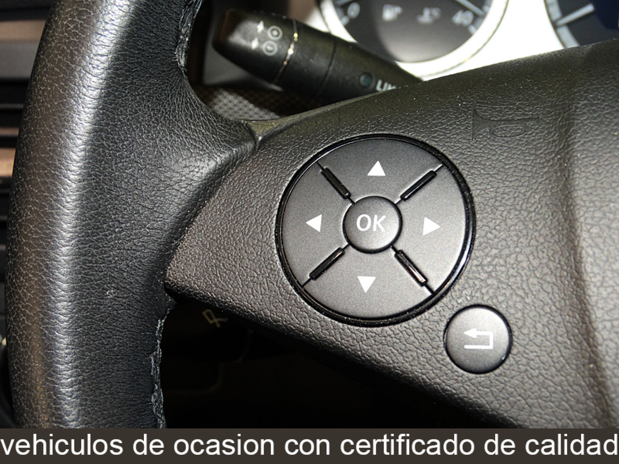 Foto Mercedes-Benz GLK 320 28
