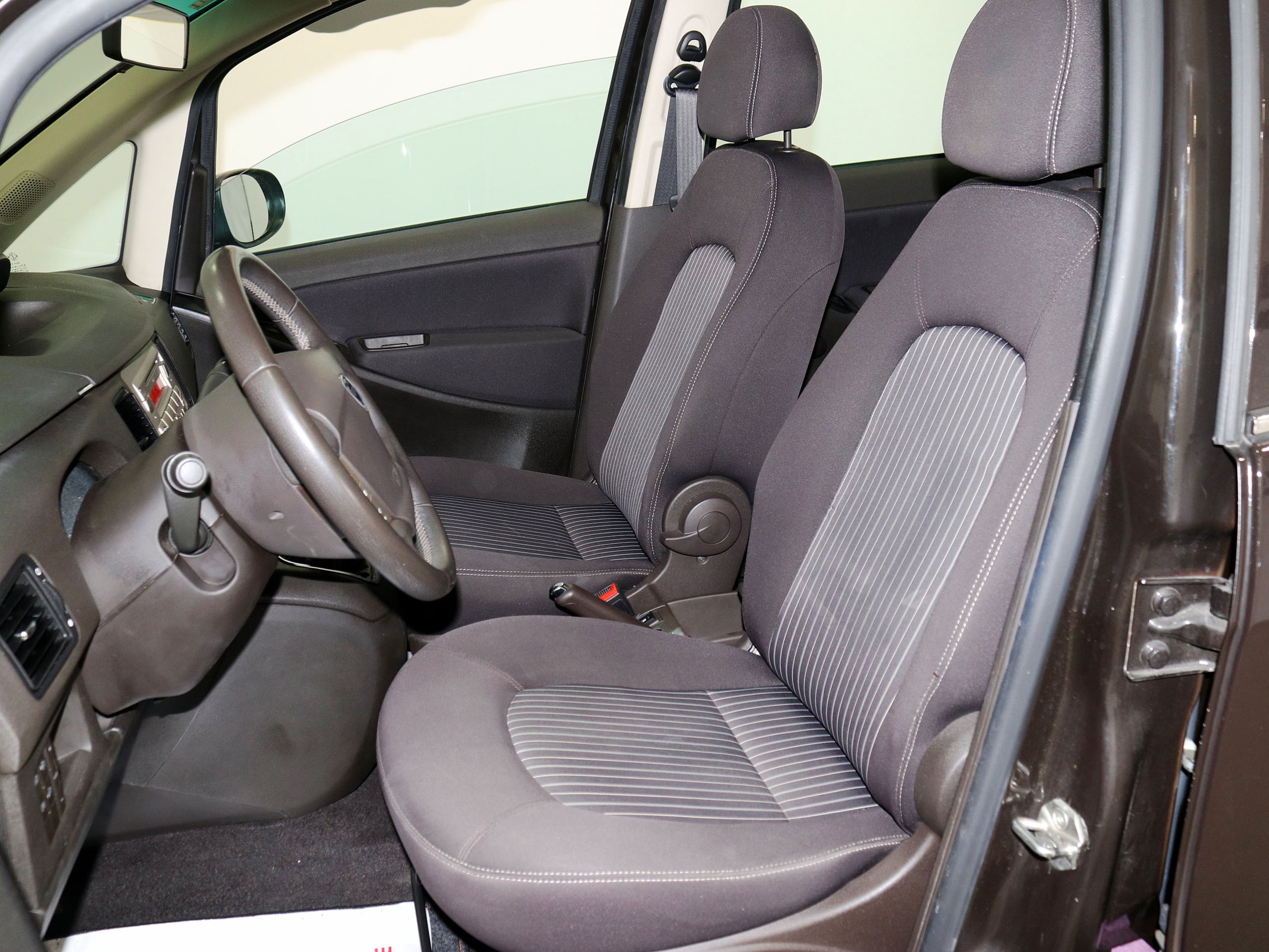 Foto Lancia MUSA 11