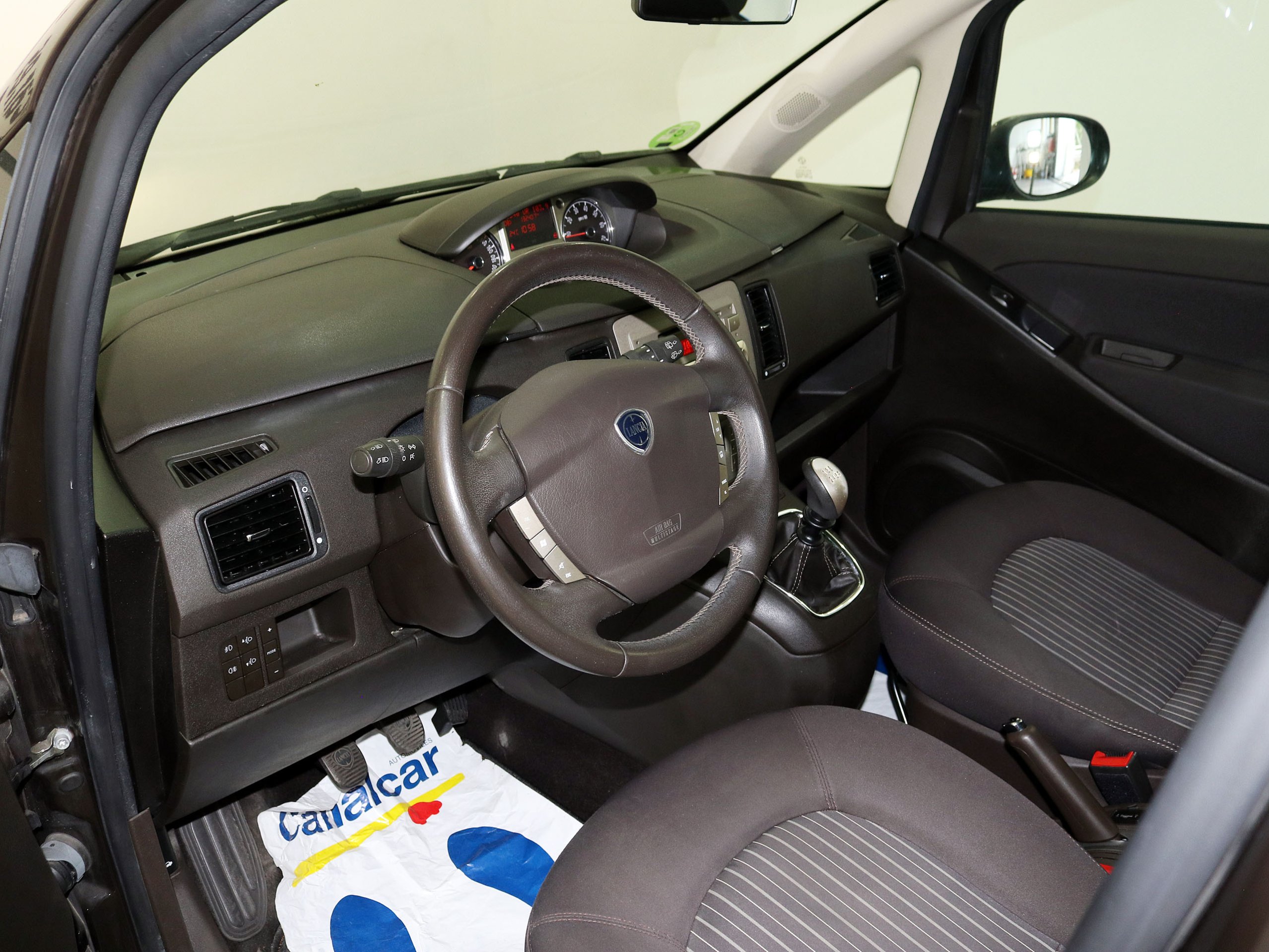 Foto Lancia MUSA 13
