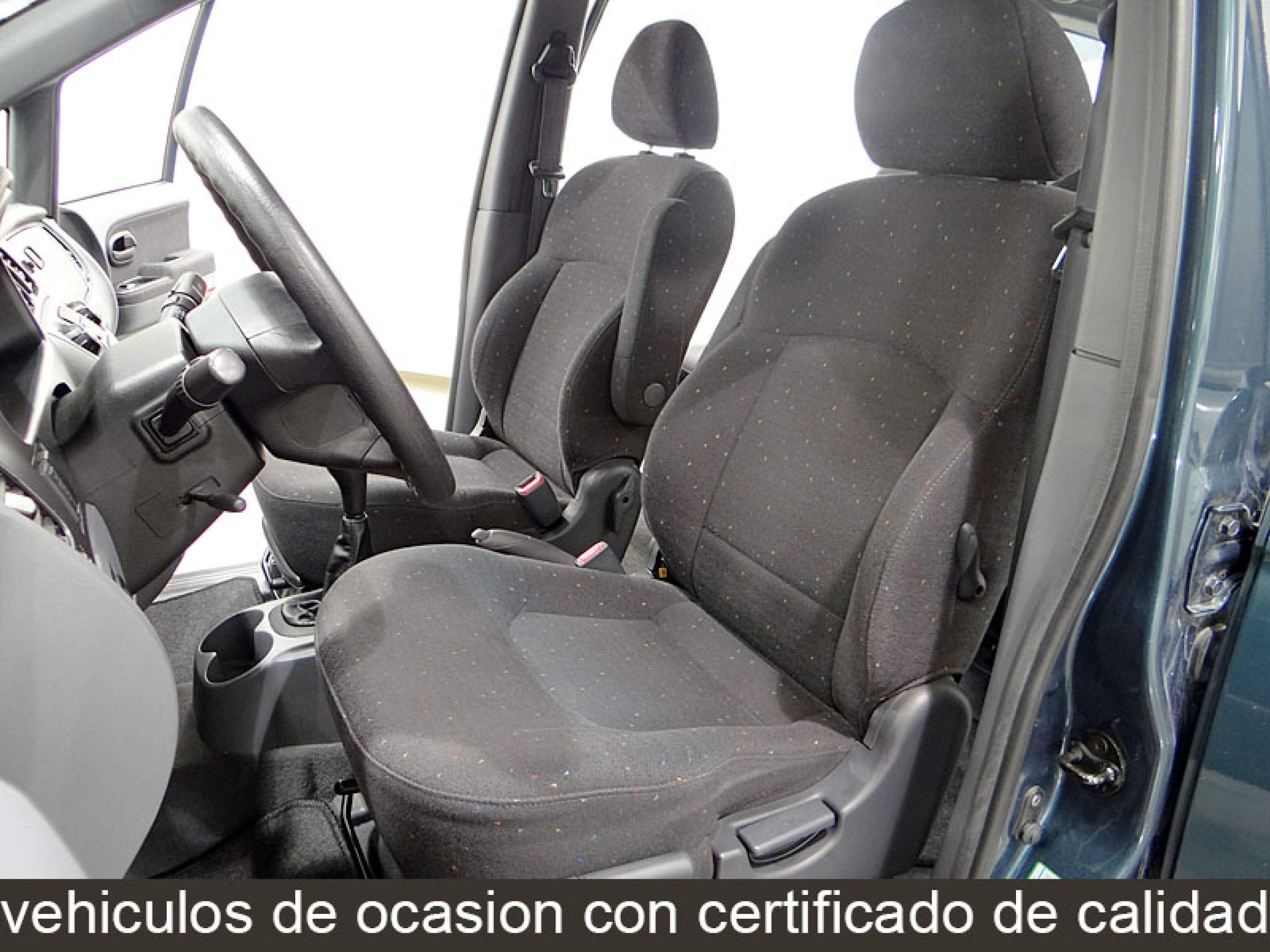 Foto Hyundai Trajet 10