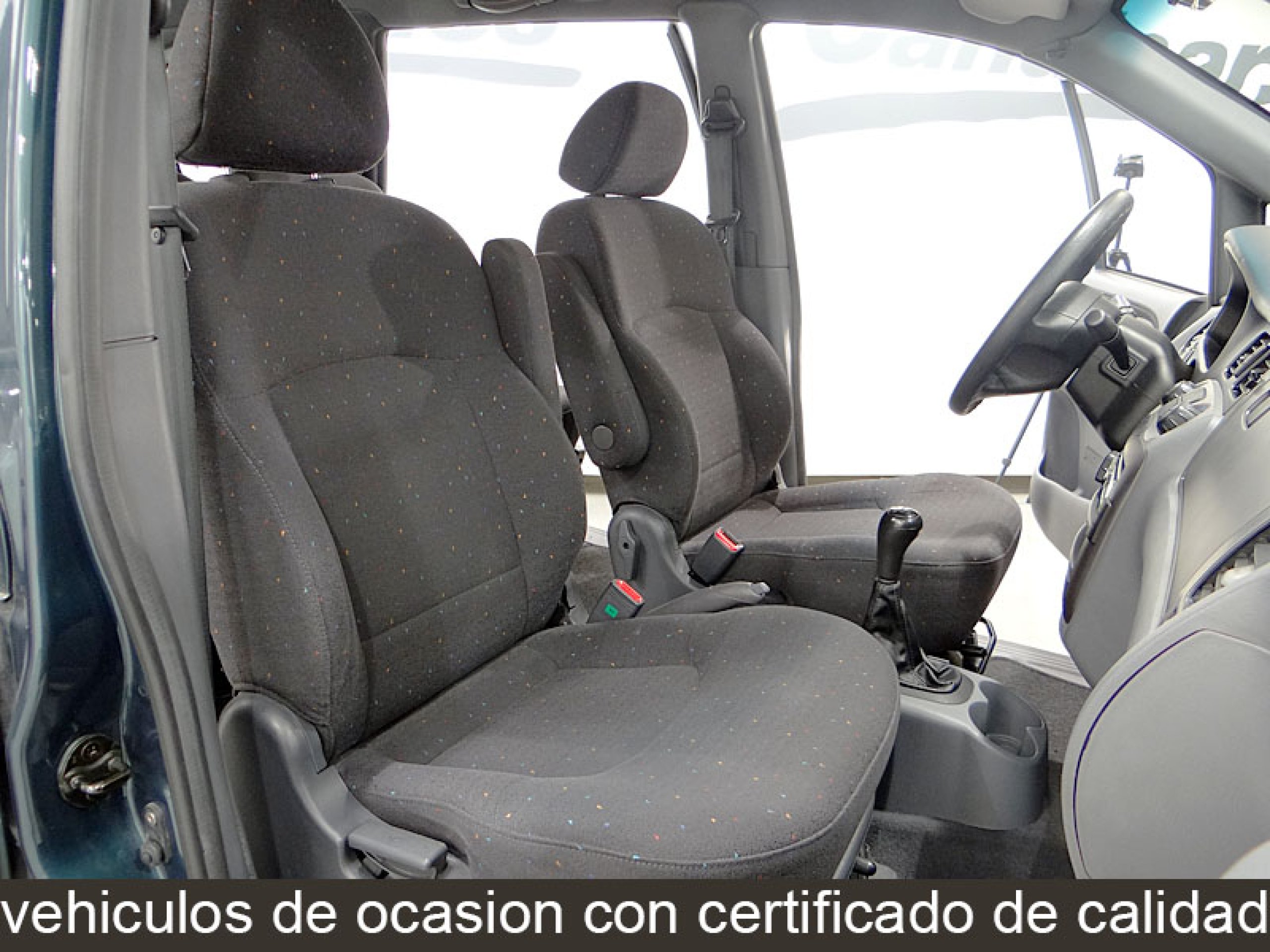 Foto Hyundai Trajet 13