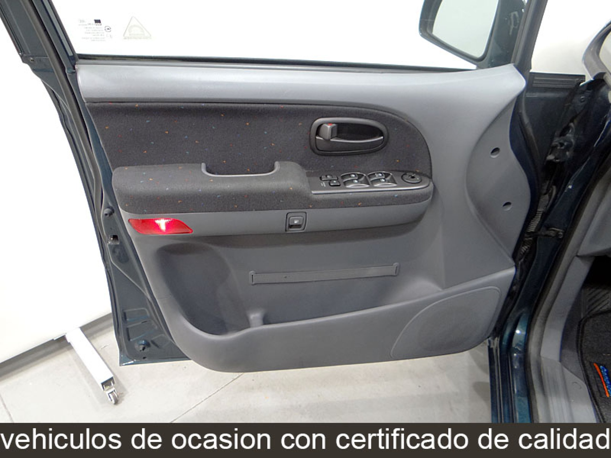 Foto Hyundai Trajet 15