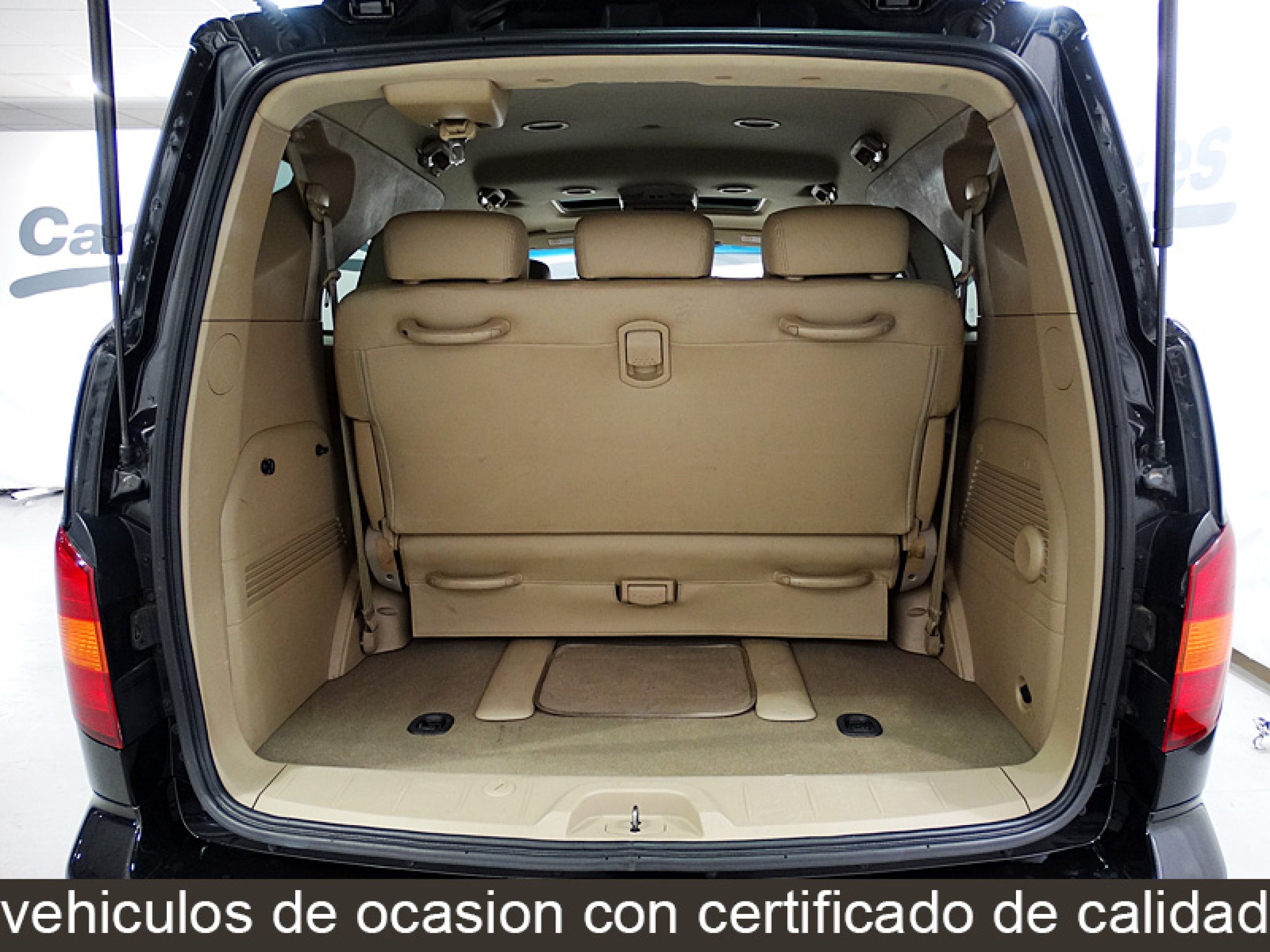 Foto Ssangyong Rodius 17