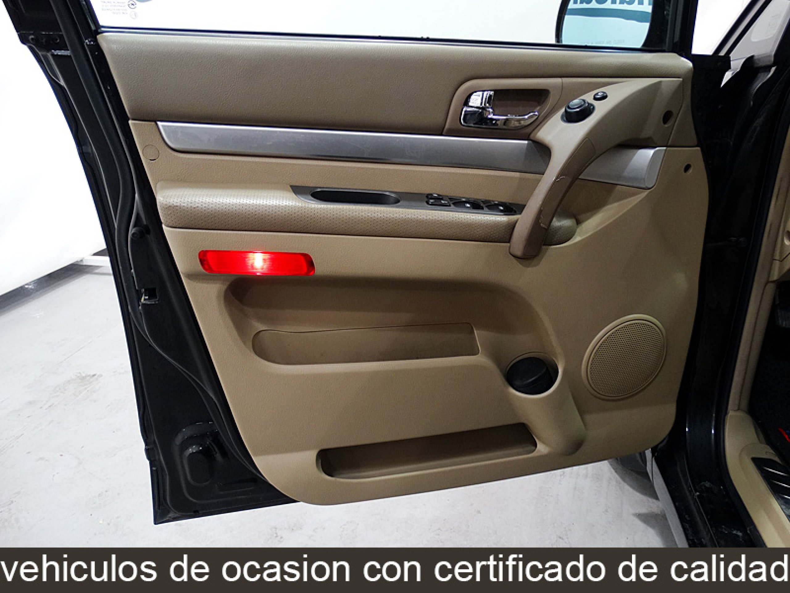 Foto Ssangyong Rodius 25