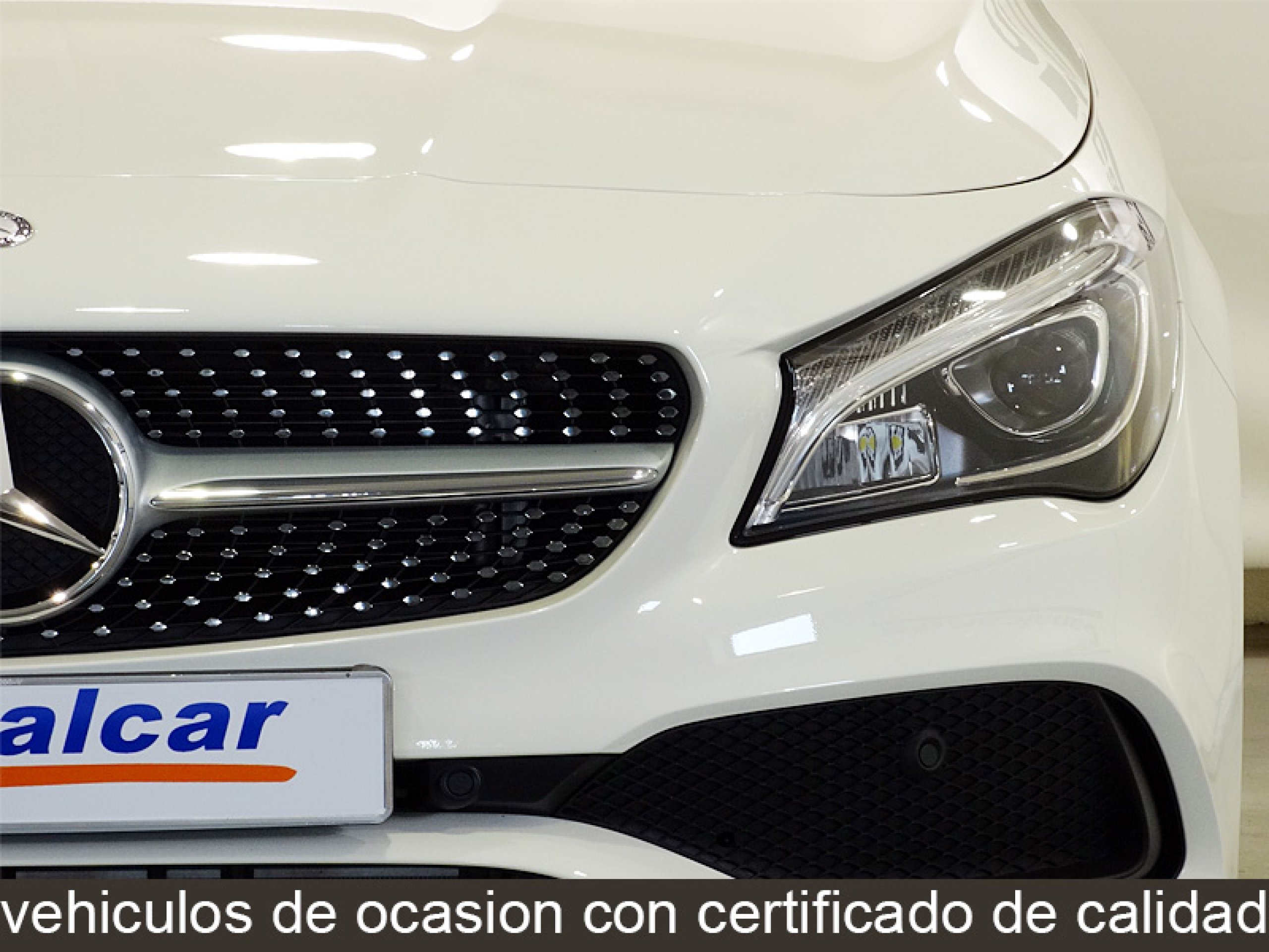 Foto Mercedes-Benz CLA 200 14