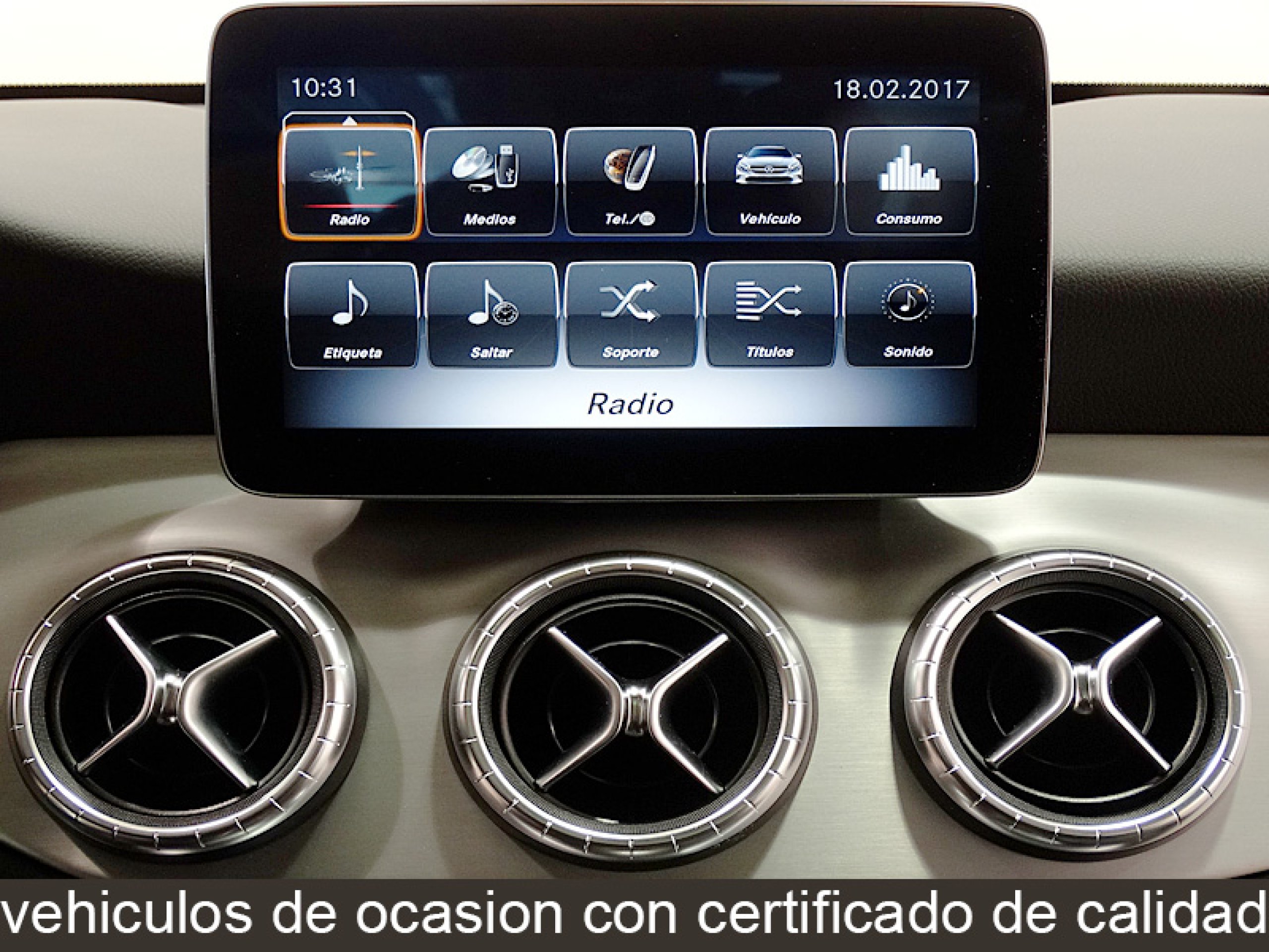 Foto Mercedes-Benz CLA 200 34