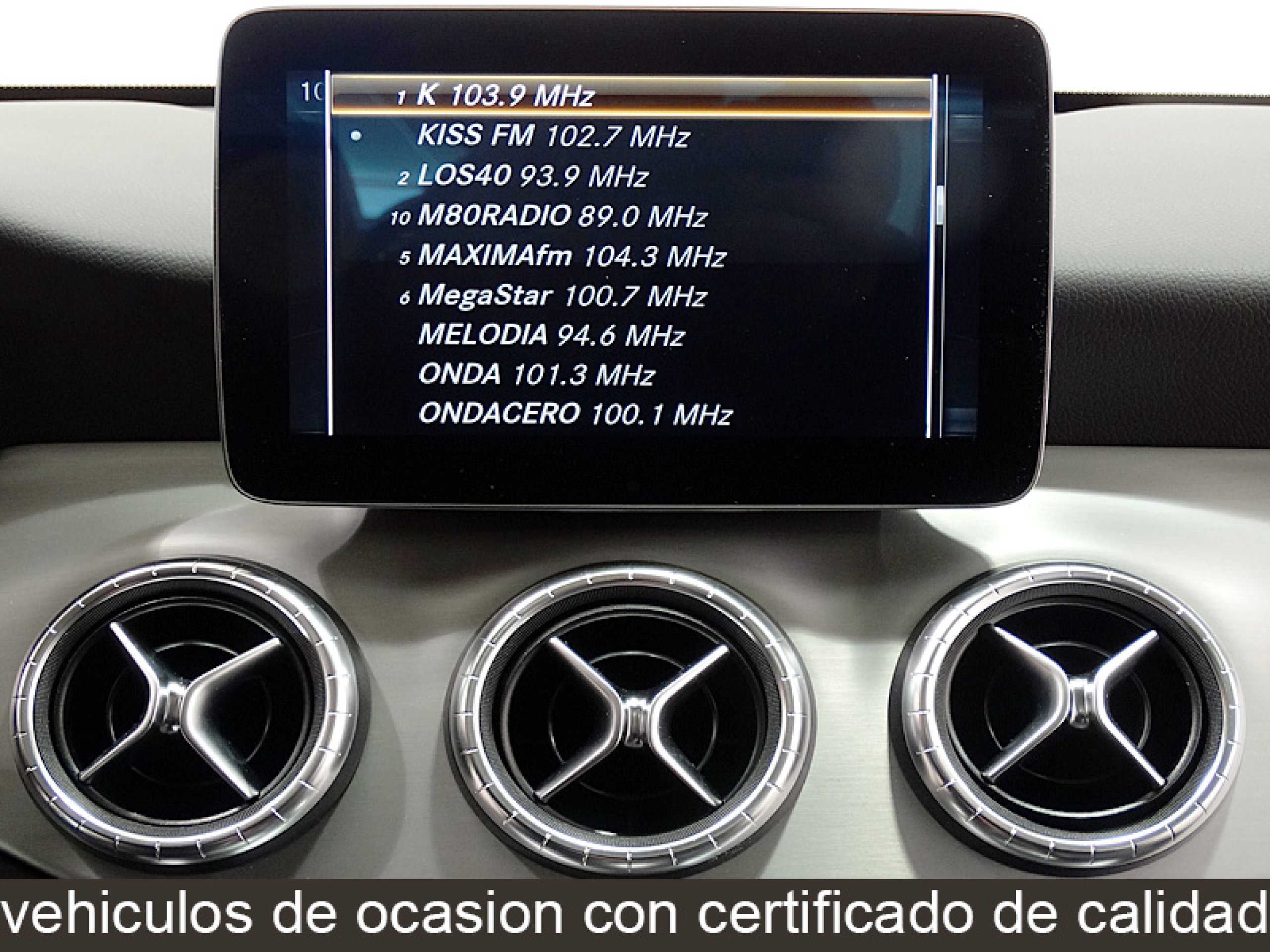 Foto Mercedes-Benz CLA 200 36