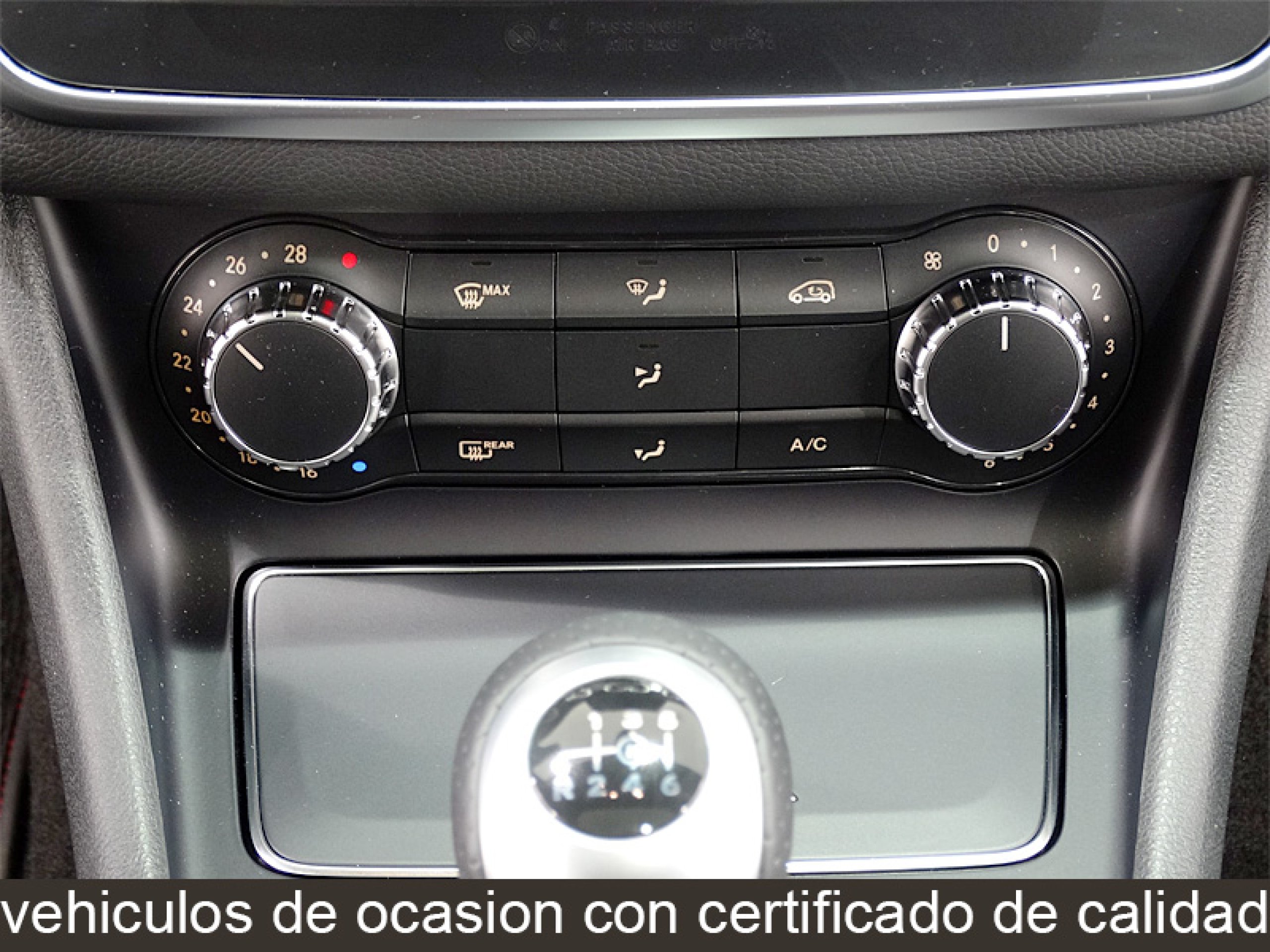 Foto Mercedes-Benz CLA 200 39