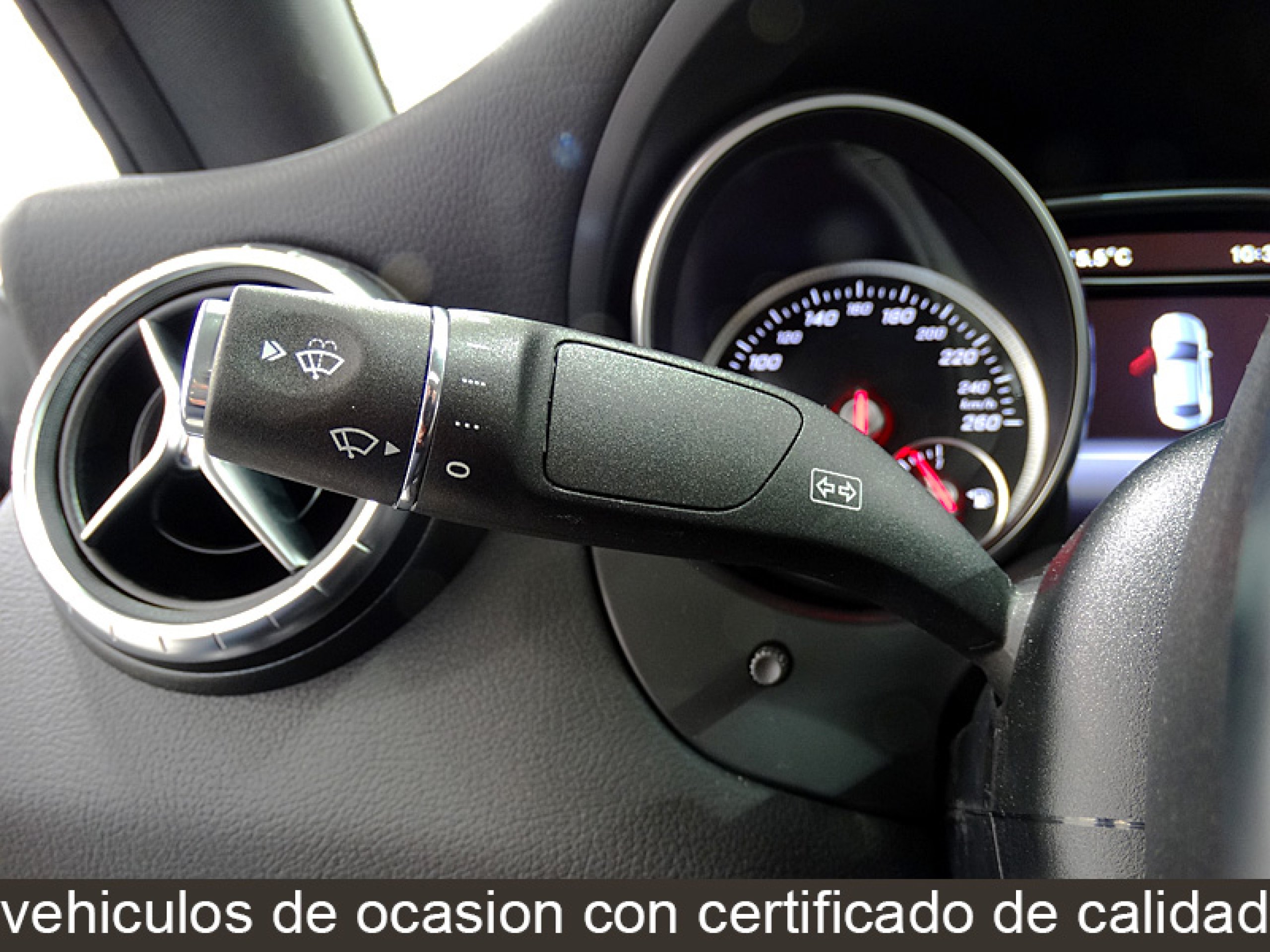 Foto Mercedes-Benz CLA 200 45