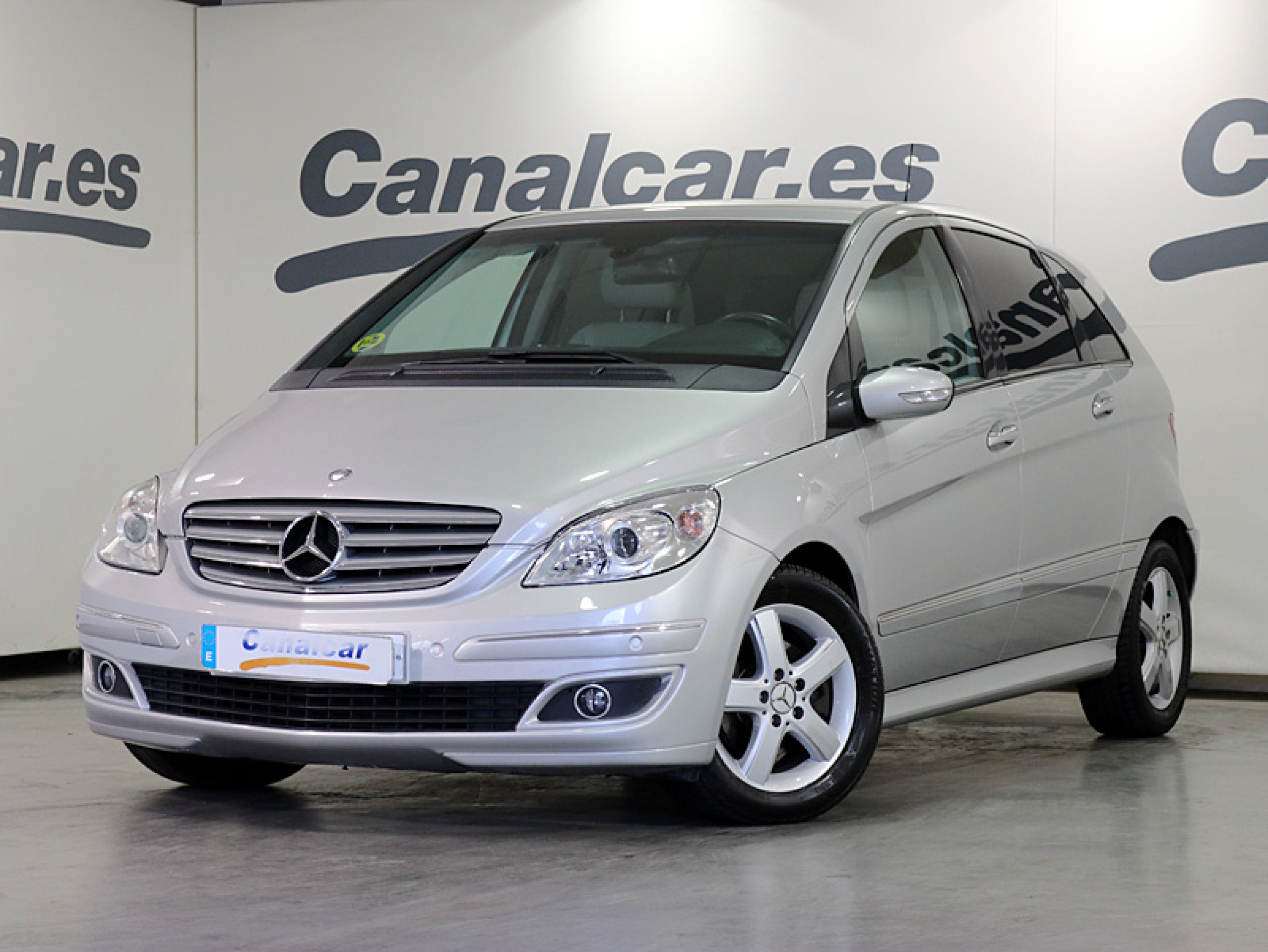 Foto Mercedes-Benz B 200 1