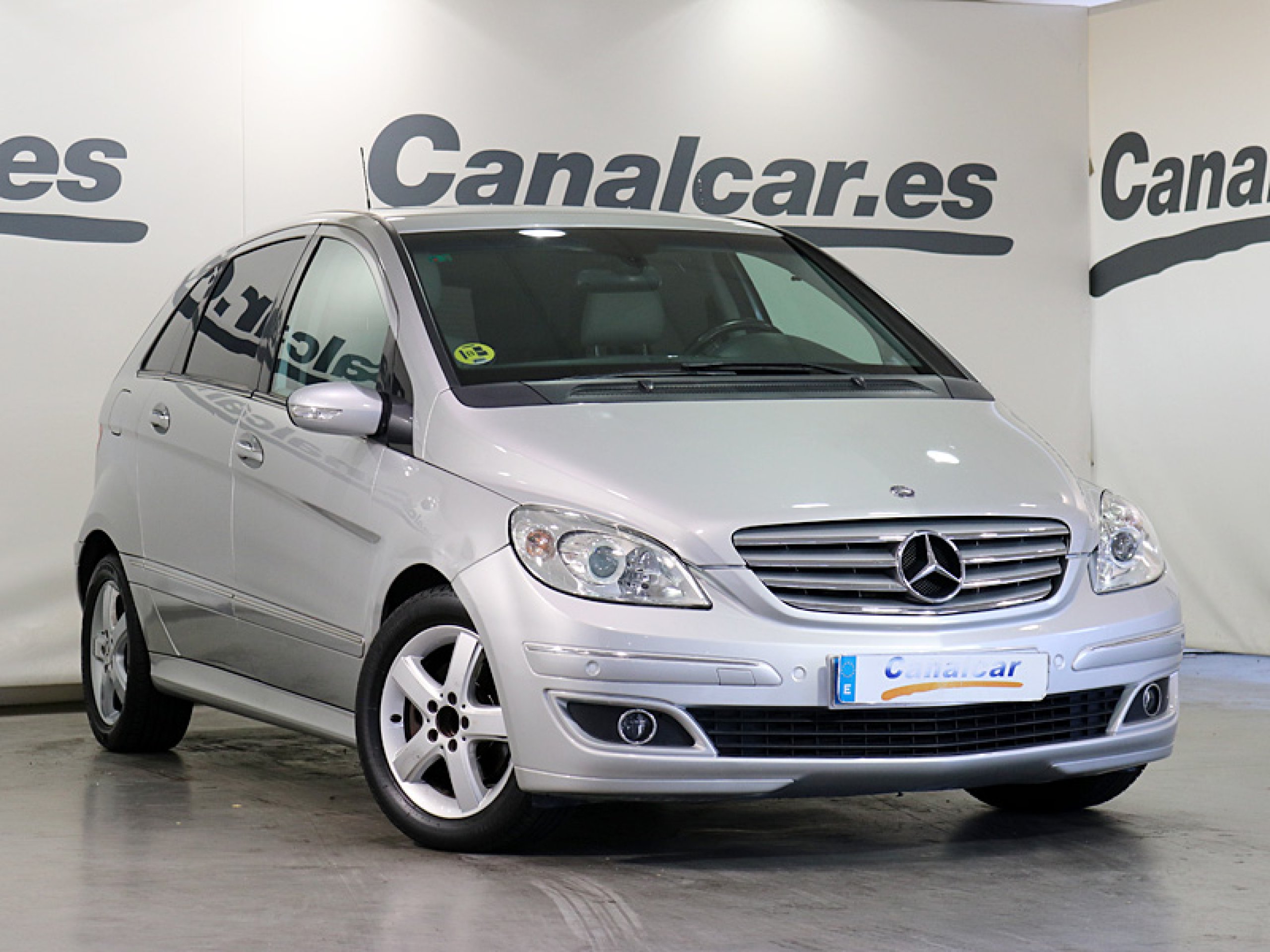 Foto Mercedes-Benz B 200 4