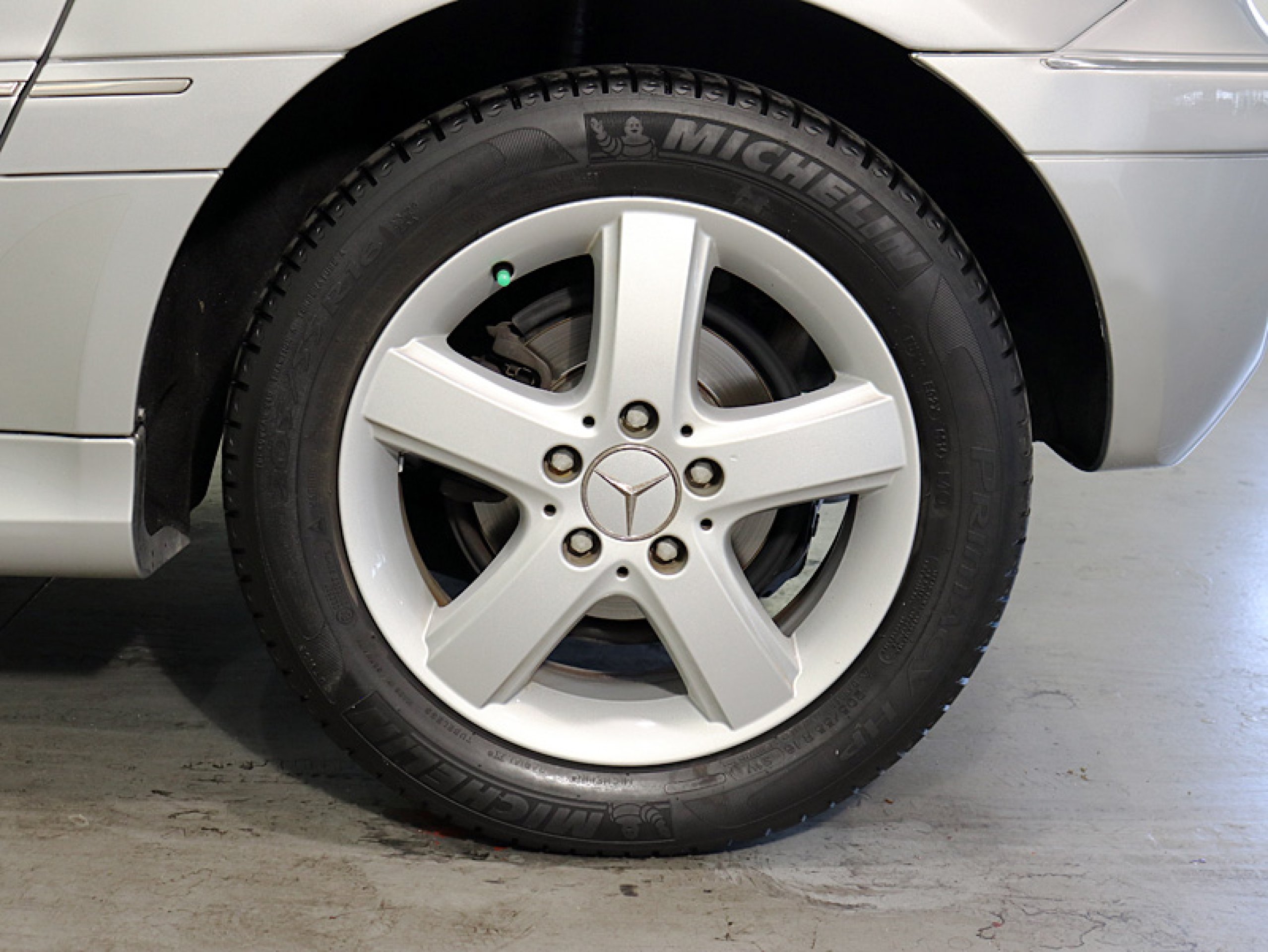 Foto Mercedes-Benz B 200 28