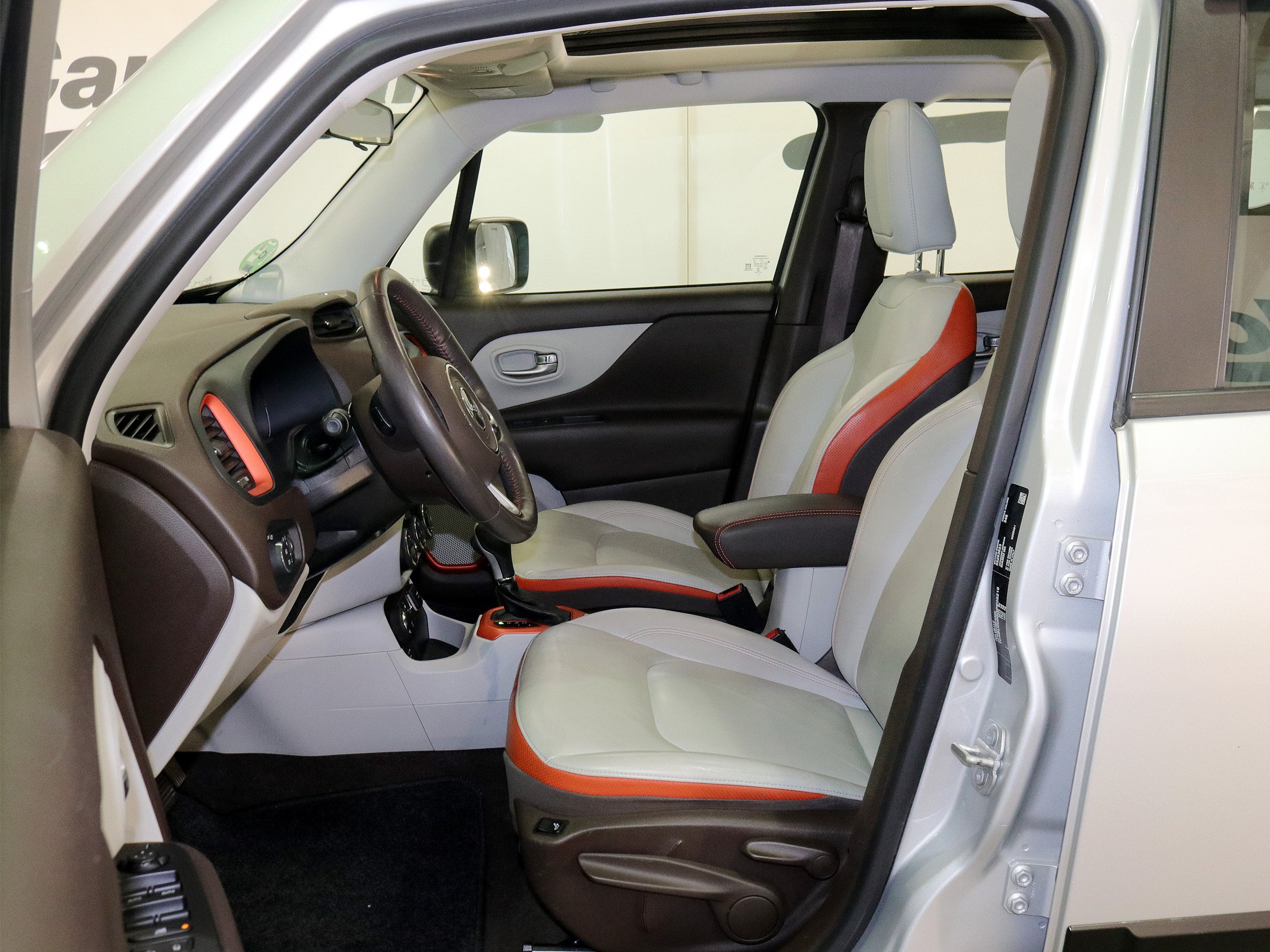 Foto Jeep Renegade 14