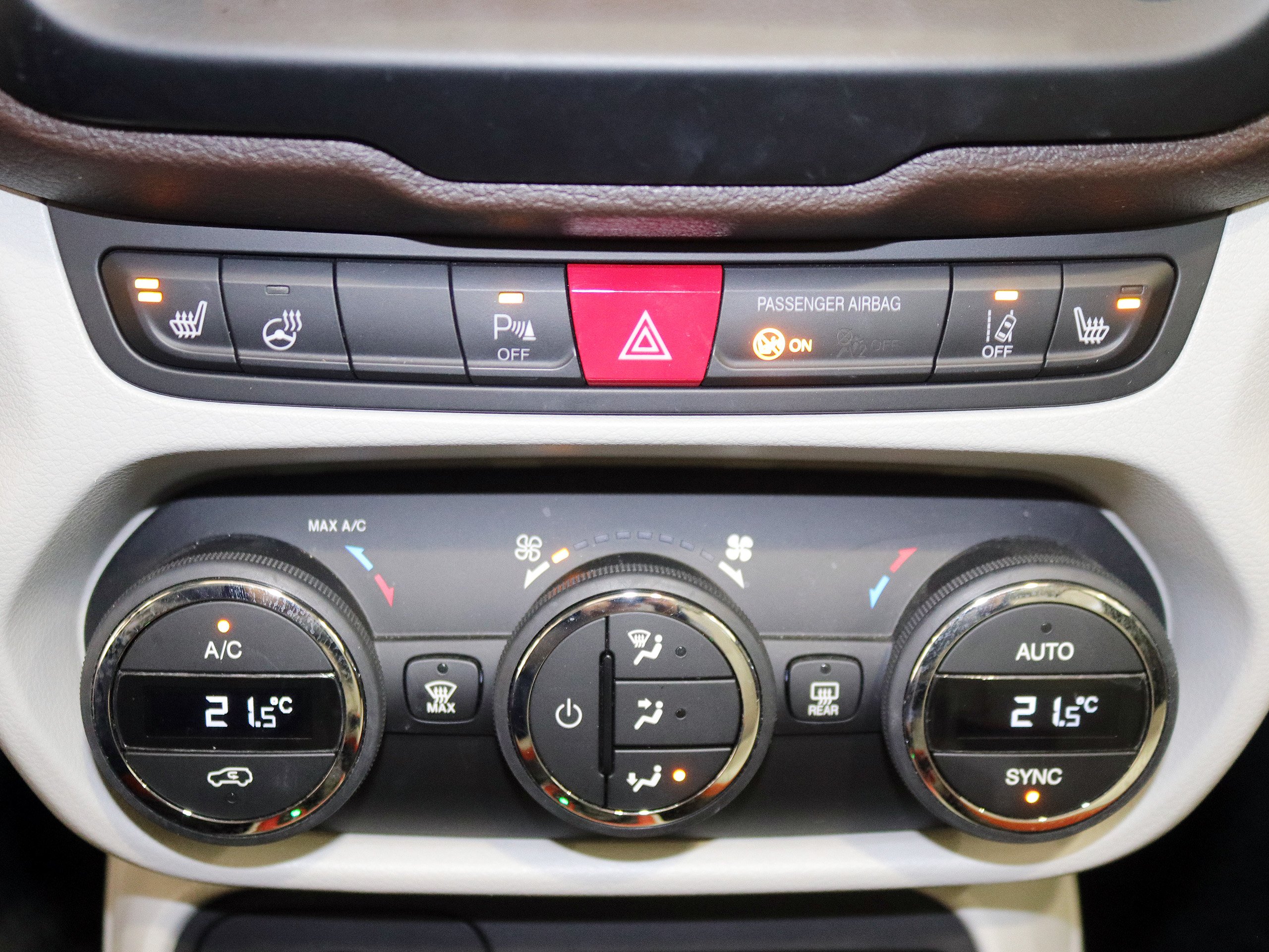 Foto Jeep Renegade 27