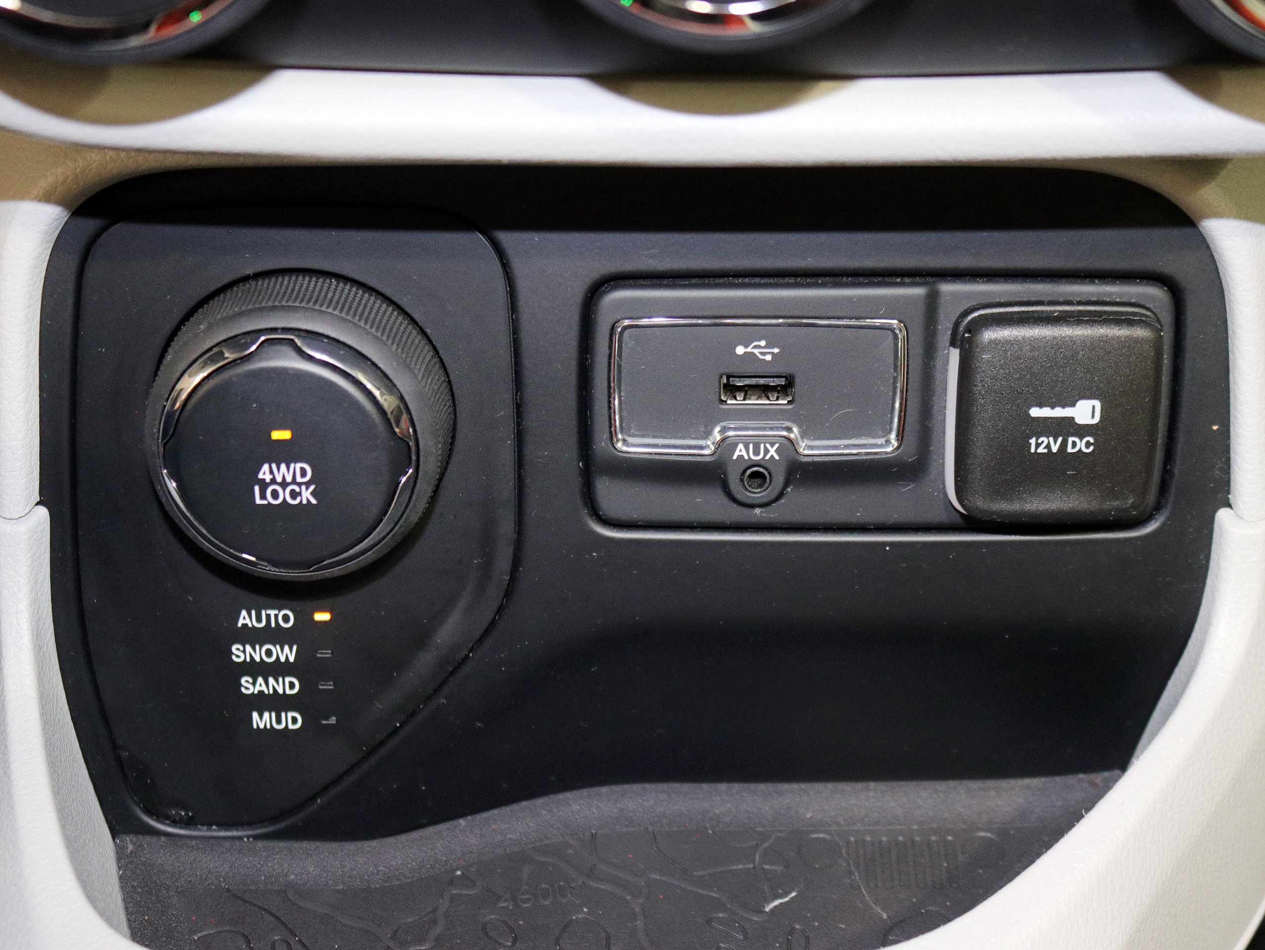 Foto Jeep Renegade 28