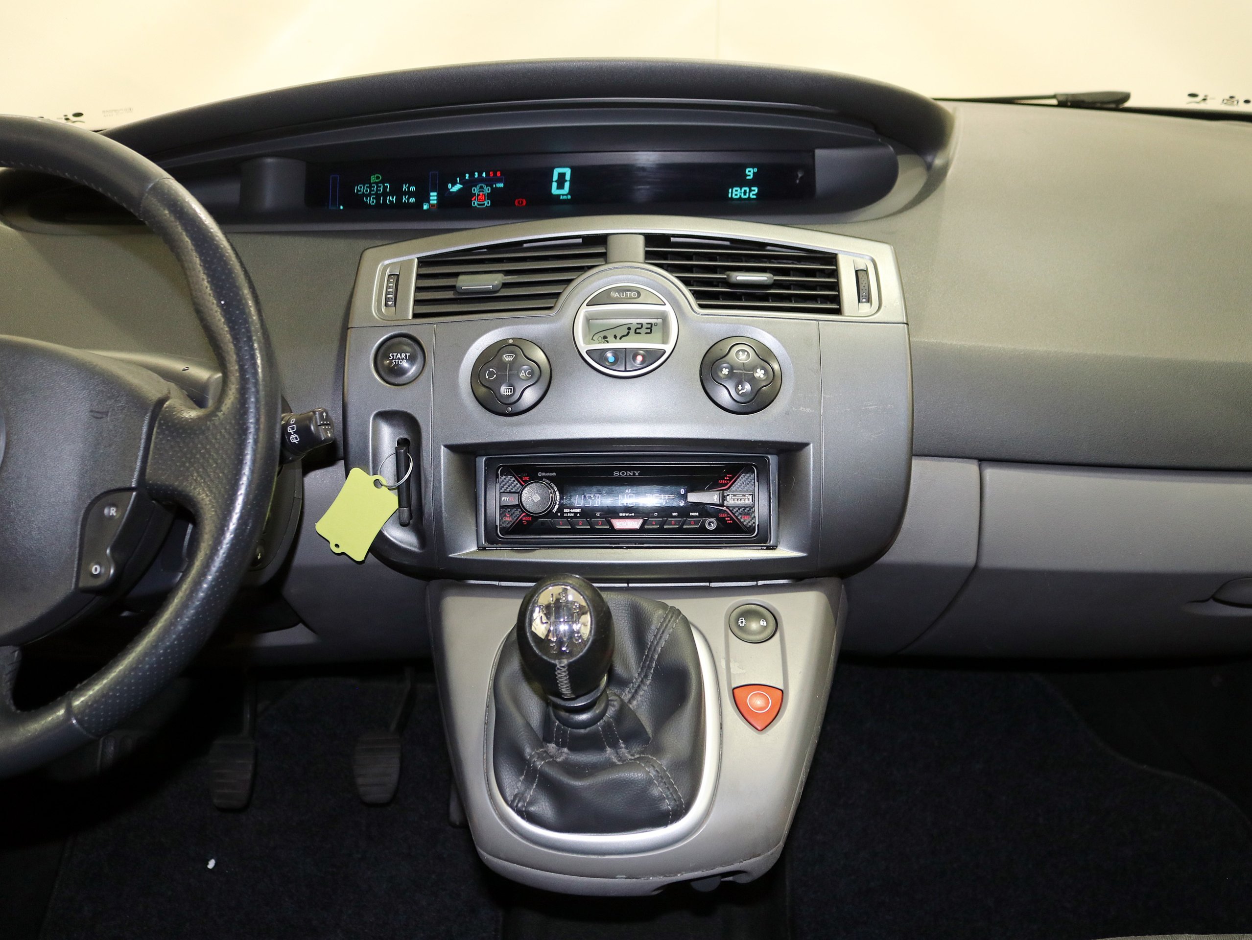 Foto Renault Grand Scenic 18 Foto Renault Grand Scenic 18