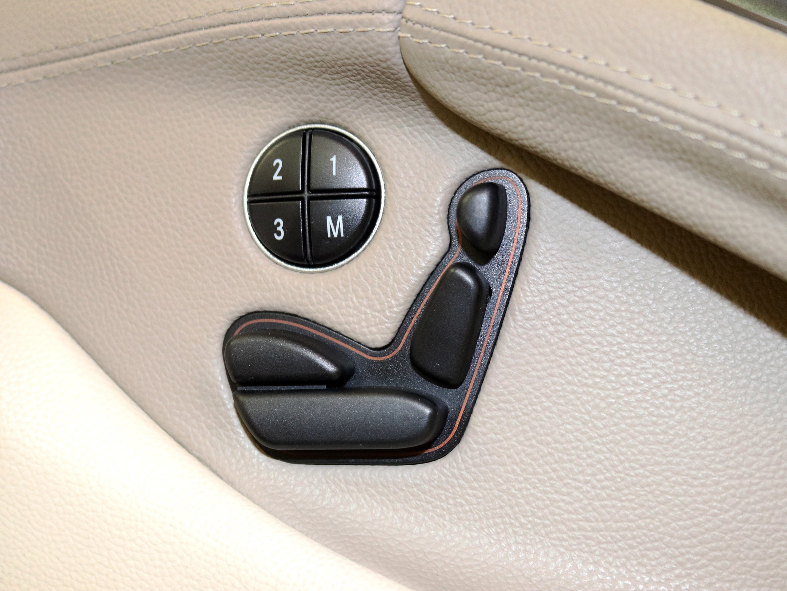Foto Mercedes-Benz SL 350 27 Foto Mercedes-Benz SL 350 27