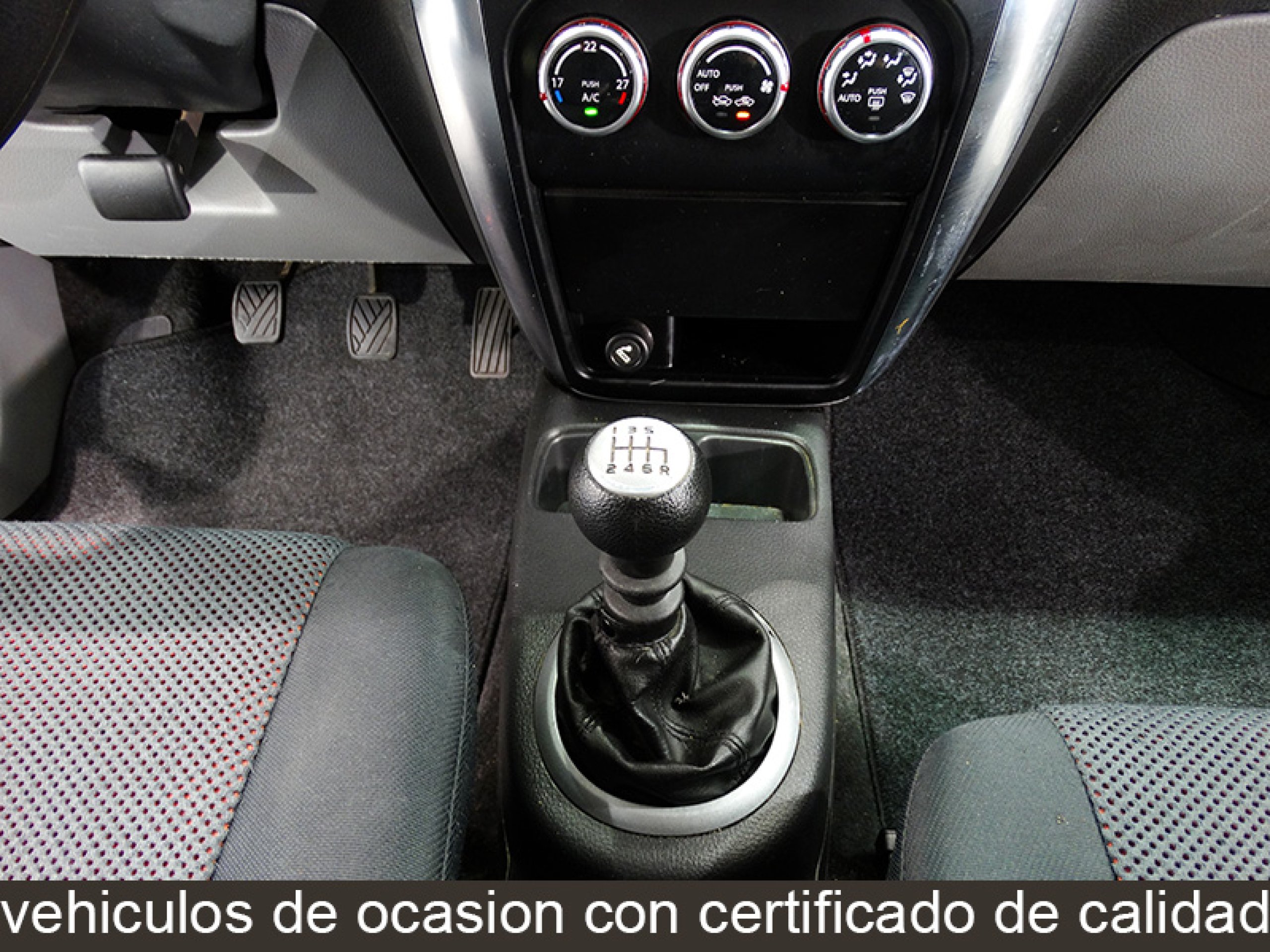 Foto Suzuki SX 4 26