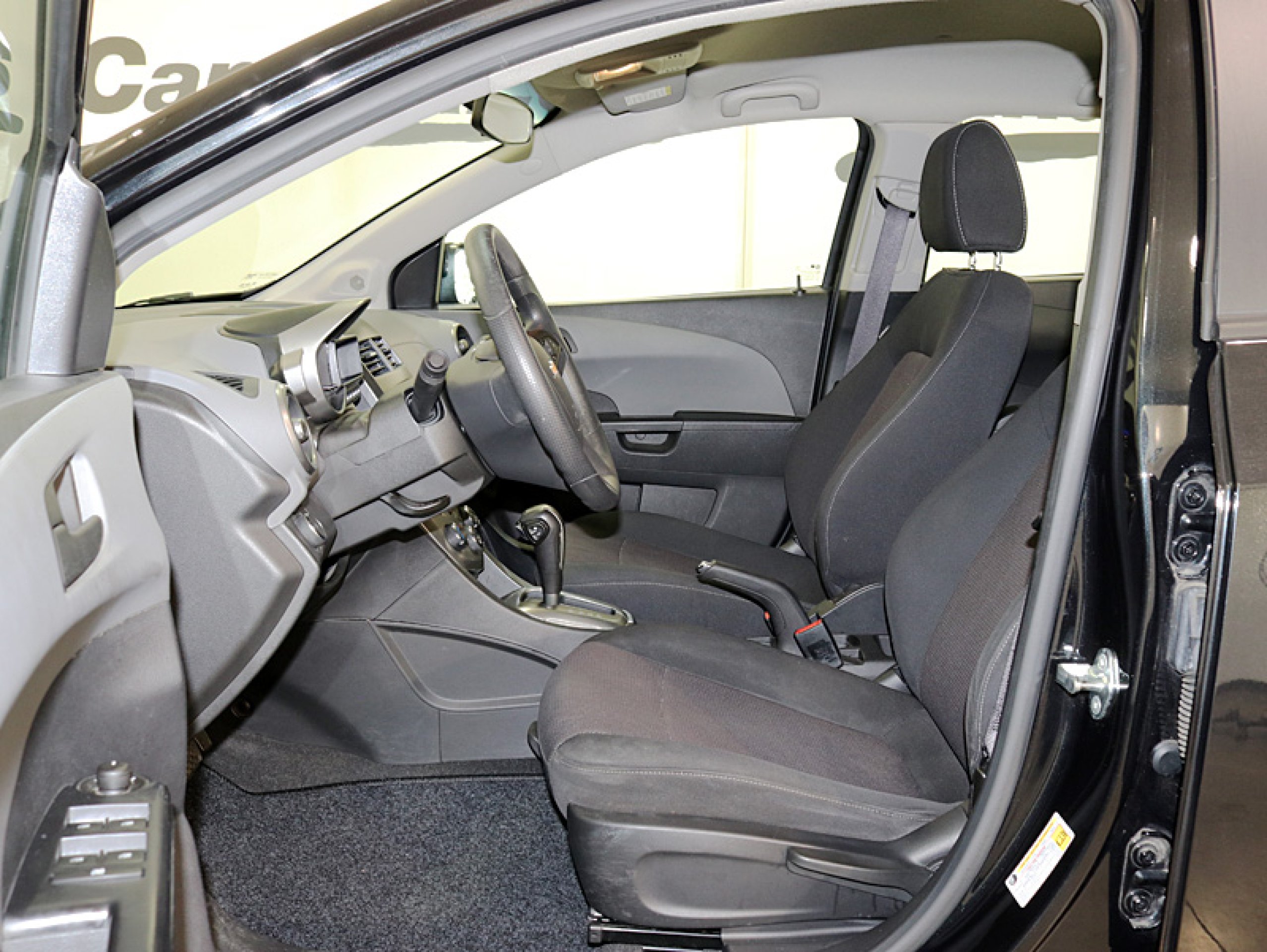Foto Chevrolet Aveo 13