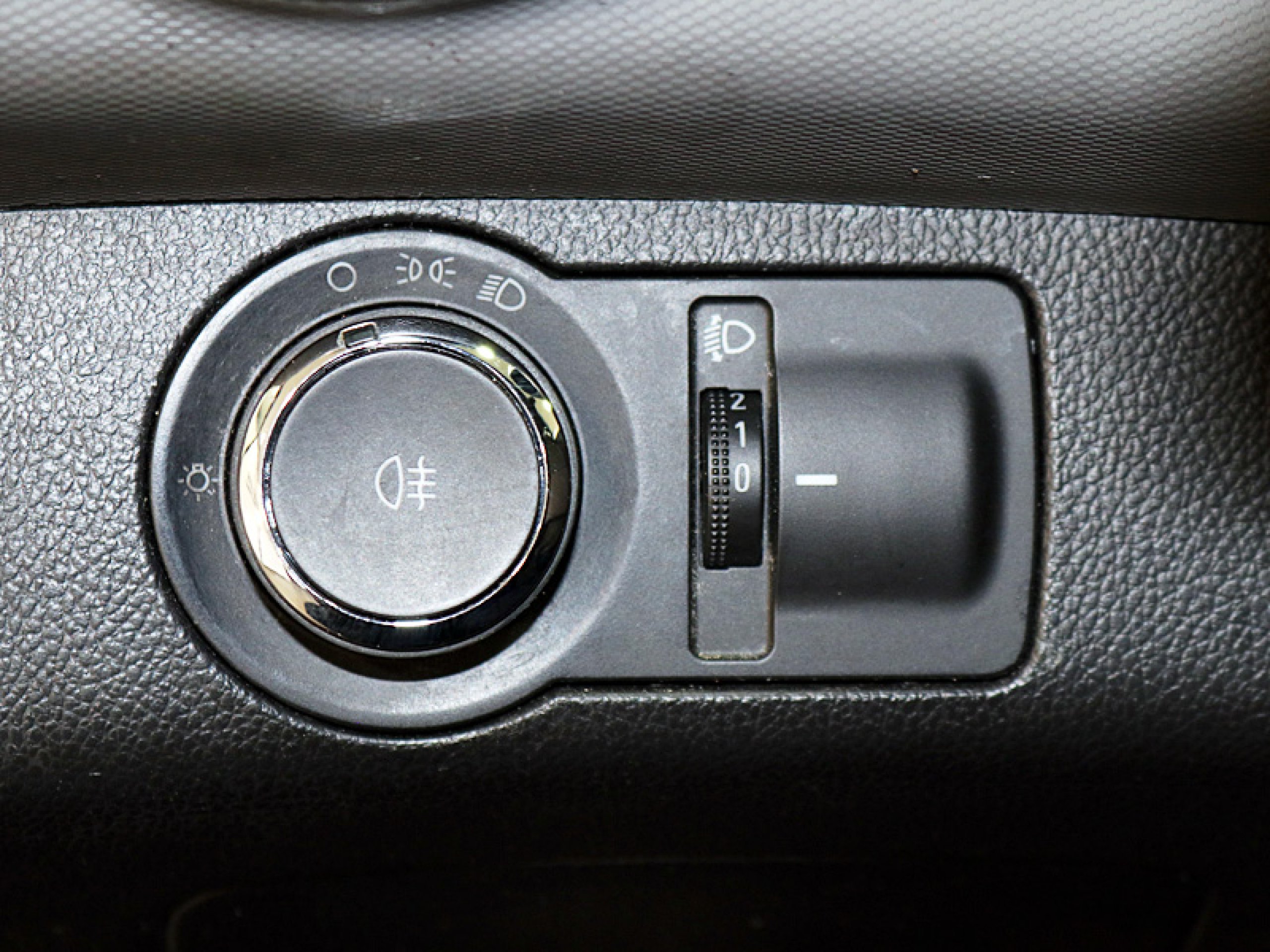 Foto Chevrolet Aveo 24