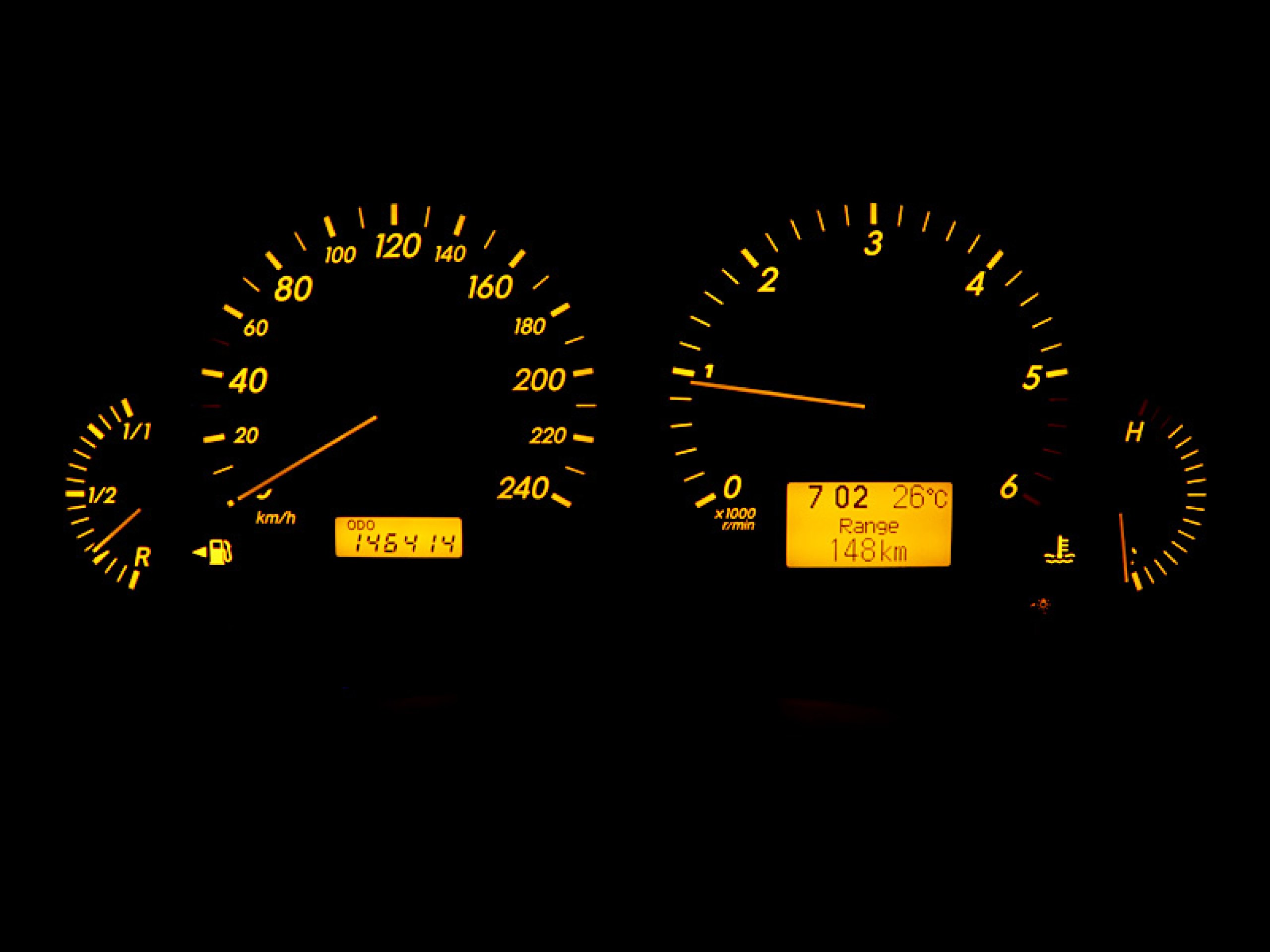 Foto Toyota Avensis 14