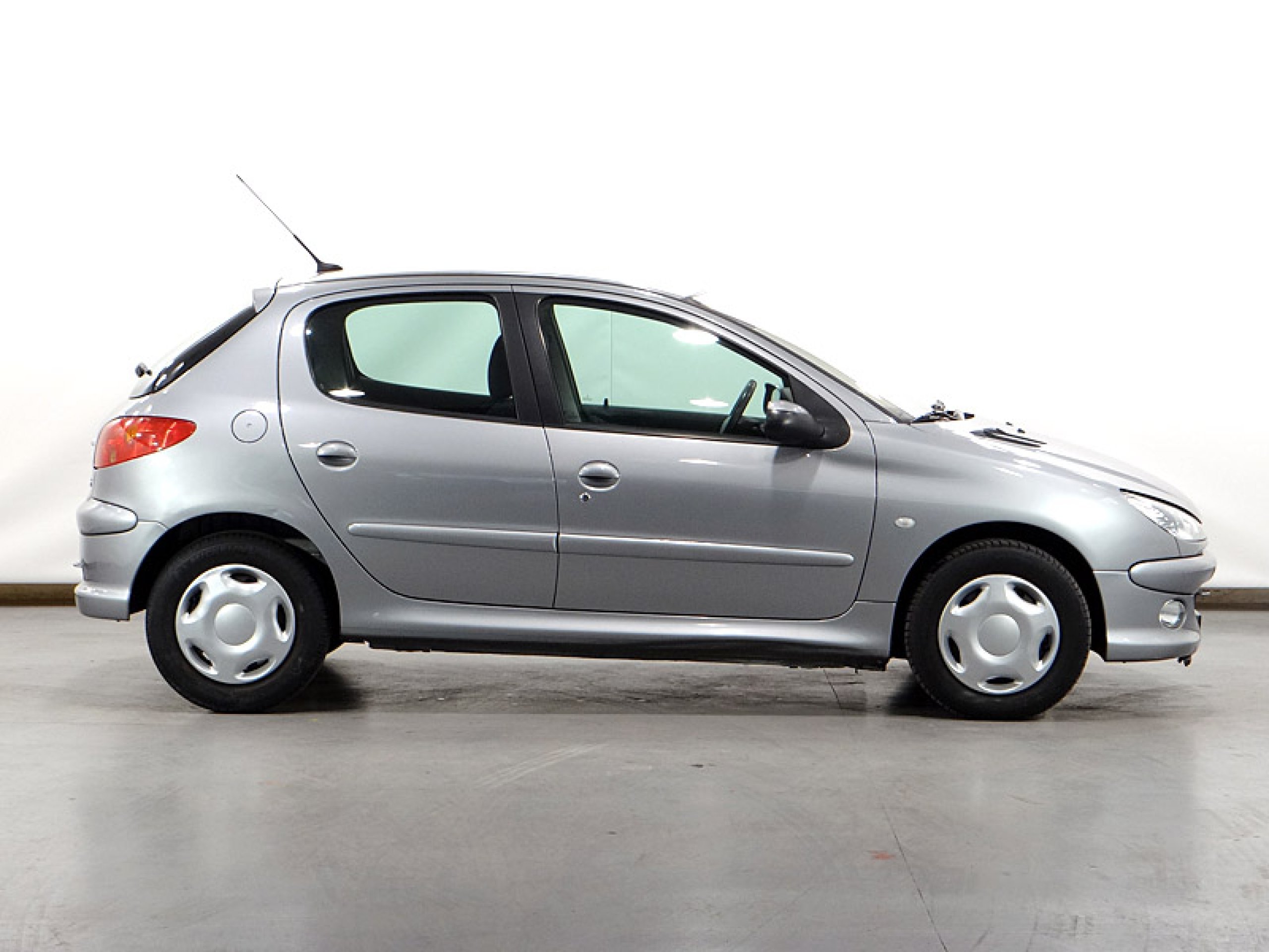 Foto Peugeot 206 6 Foto Peugeot 206 6