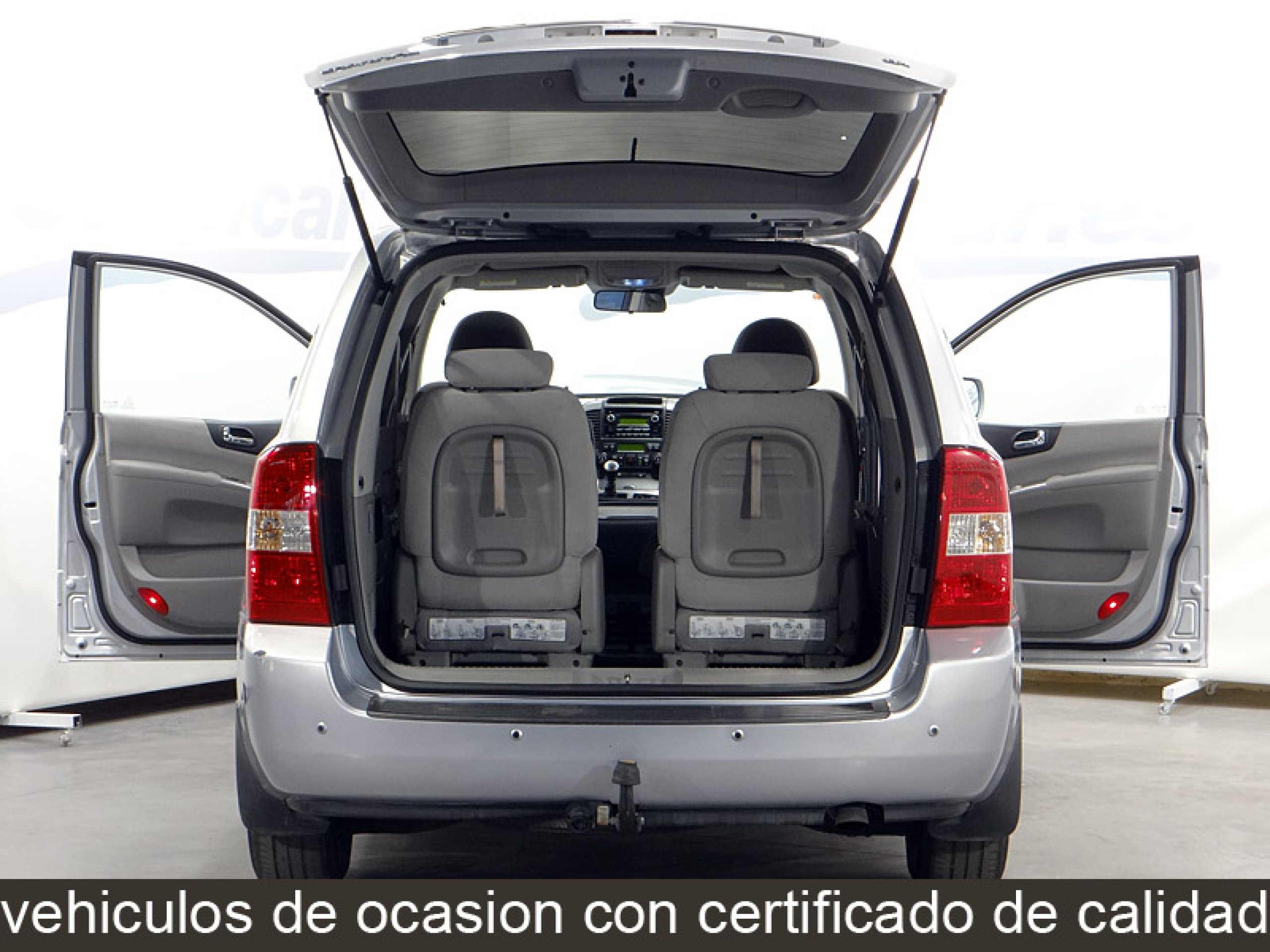 Foto Kia Carnival 8