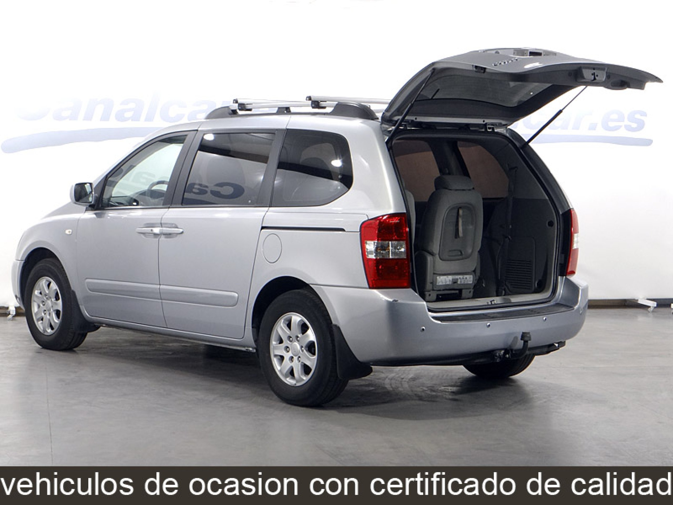 Foto Kia Carnival 9