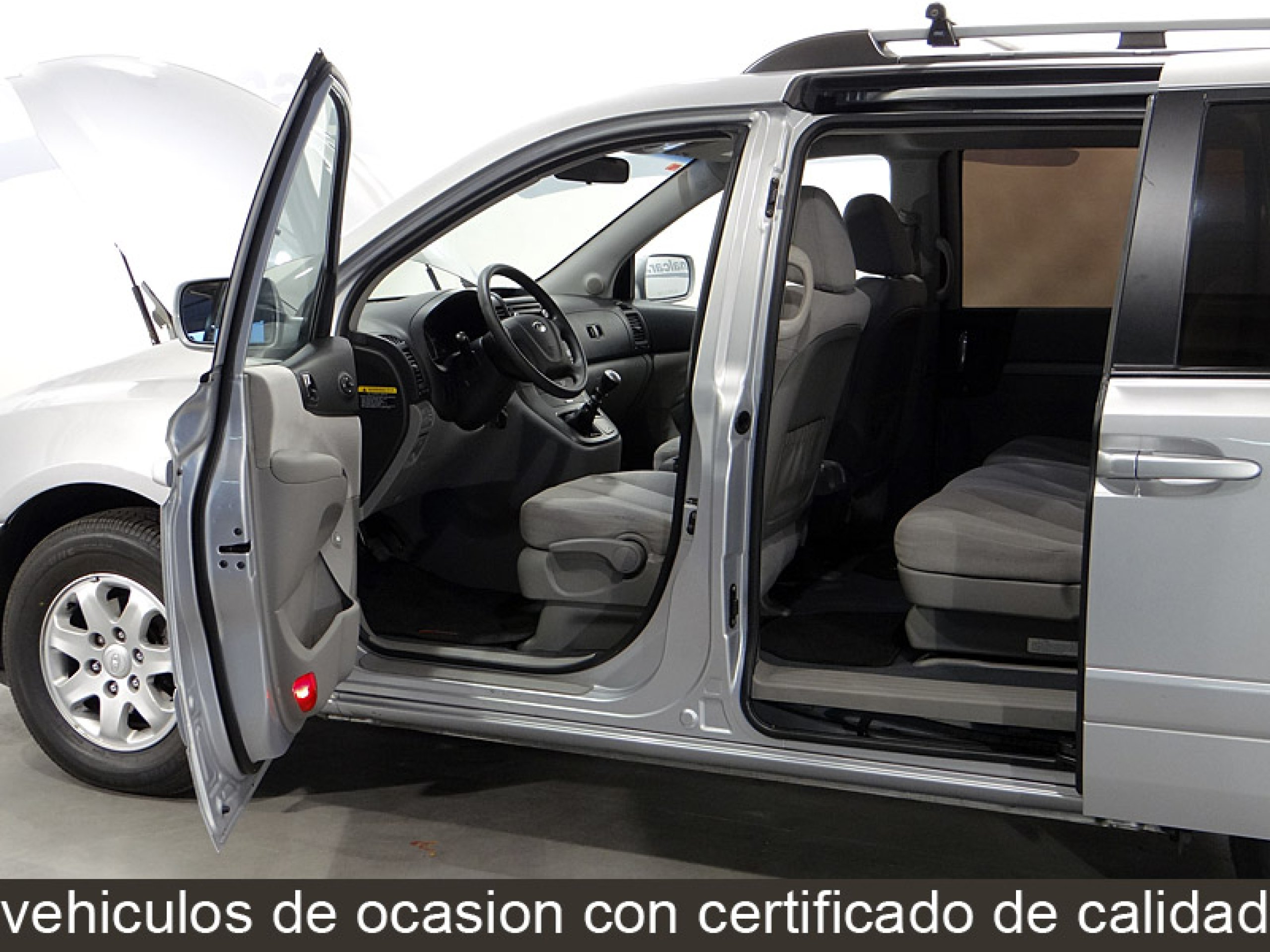 Foto Kia Carnival 13