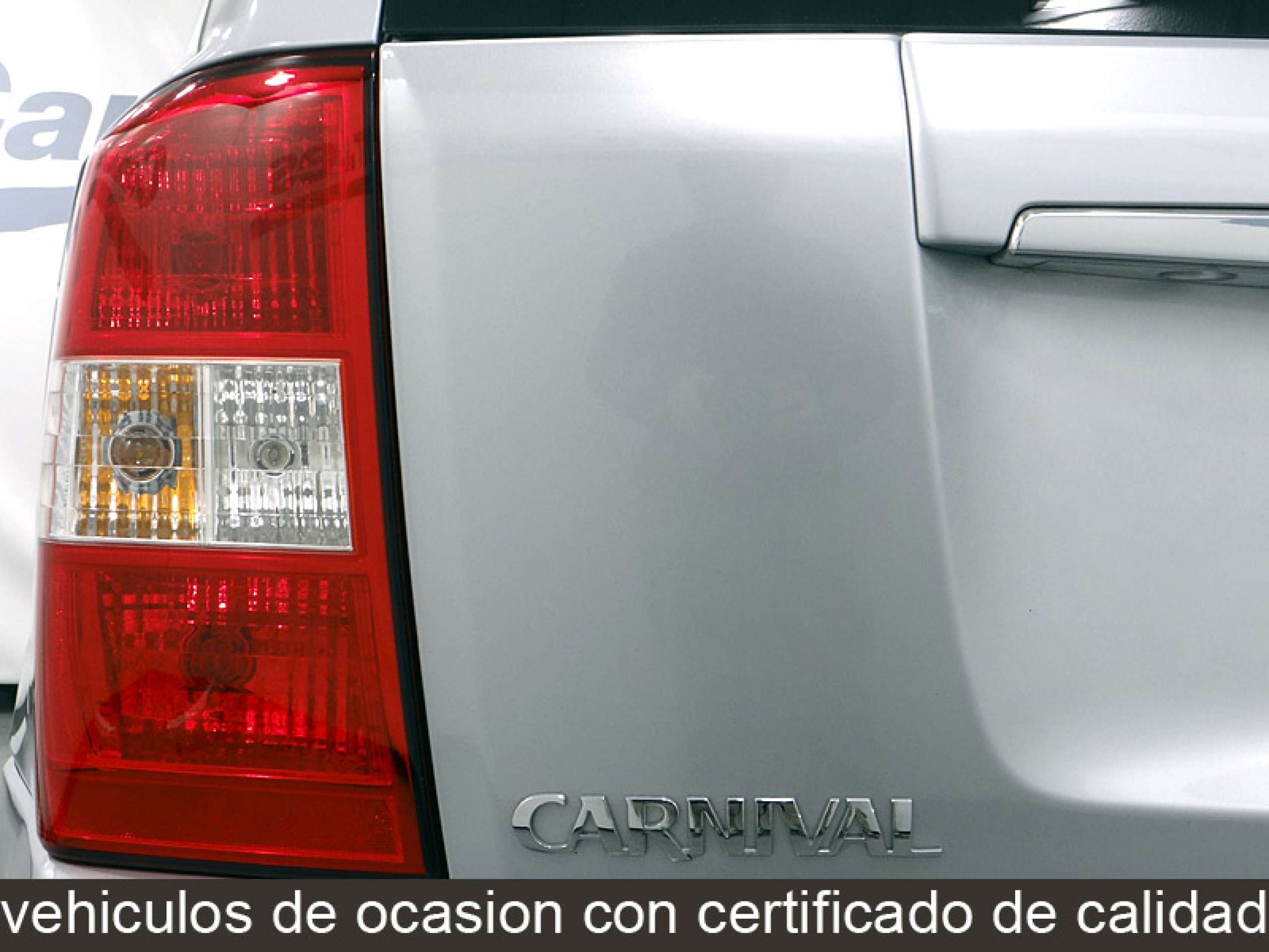 Foto Kia Carnival 16