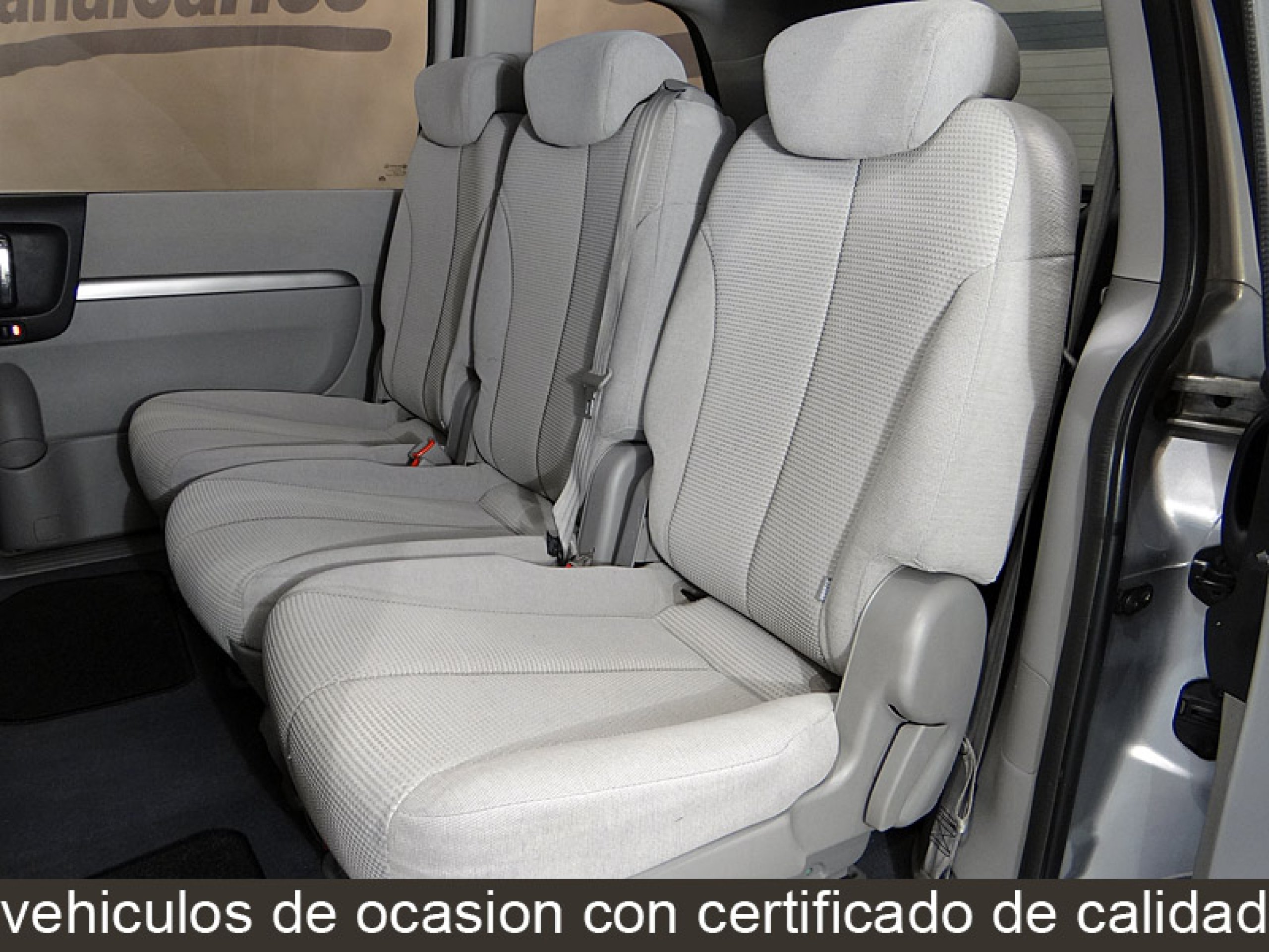 Foto Kia Carnival 22