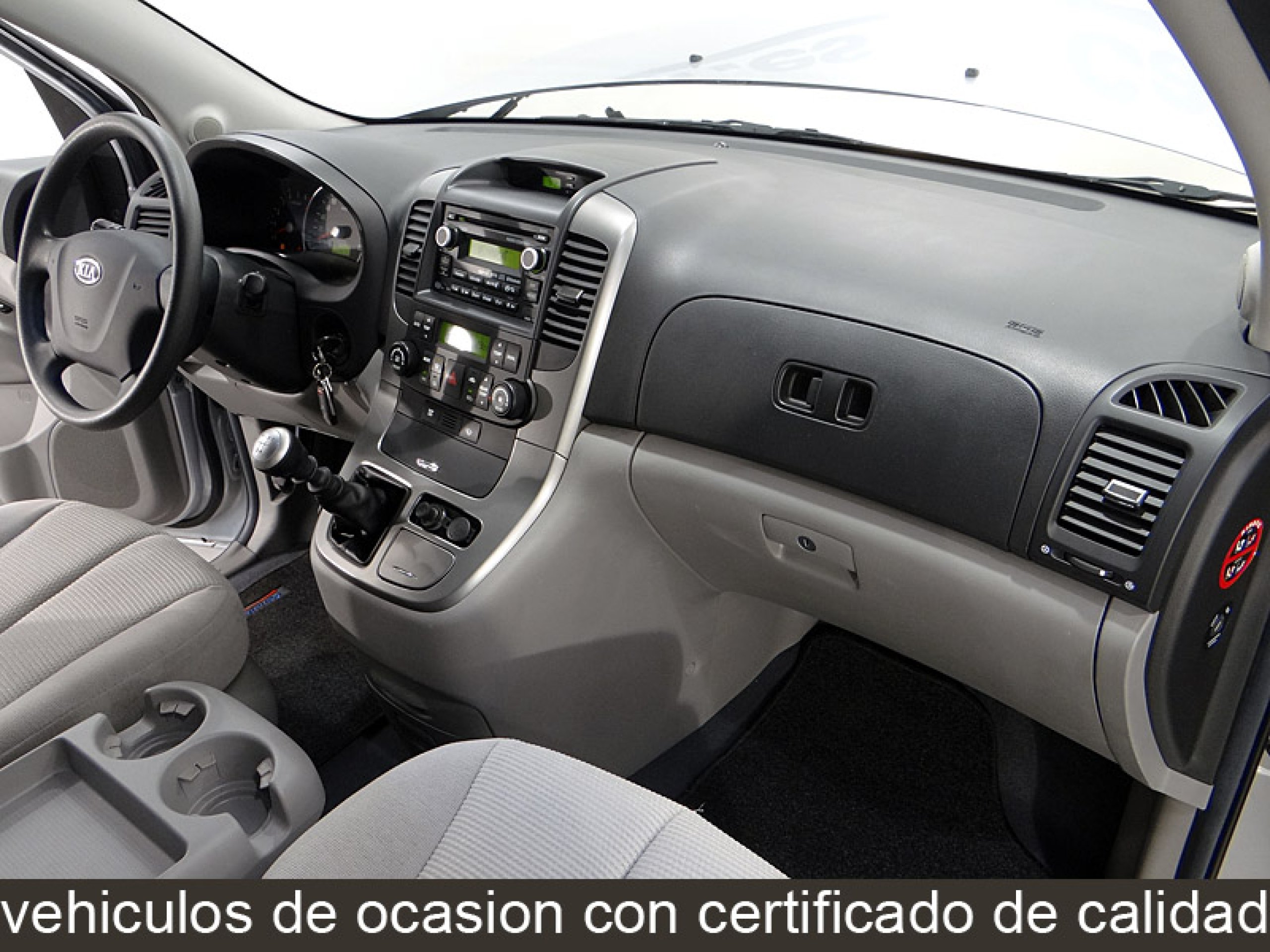 Foto Kia Carnival 27