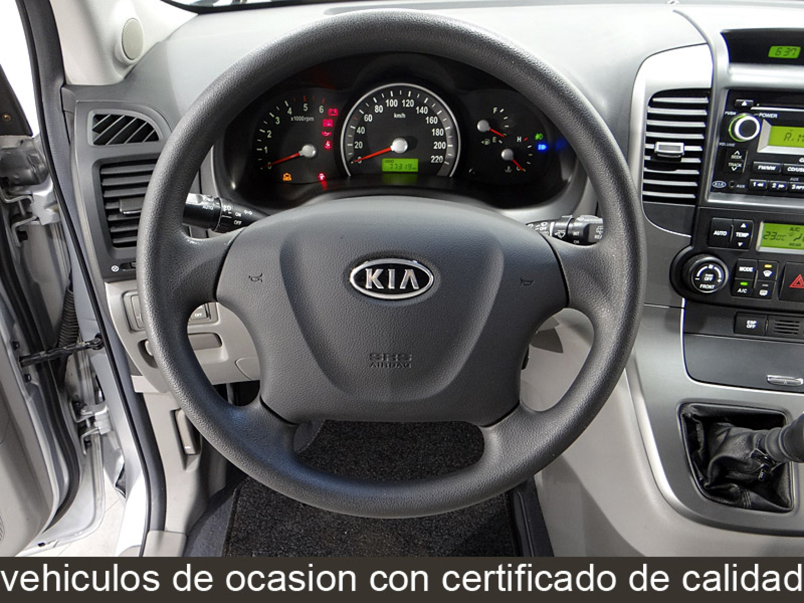 Foto Kia Carnival 30