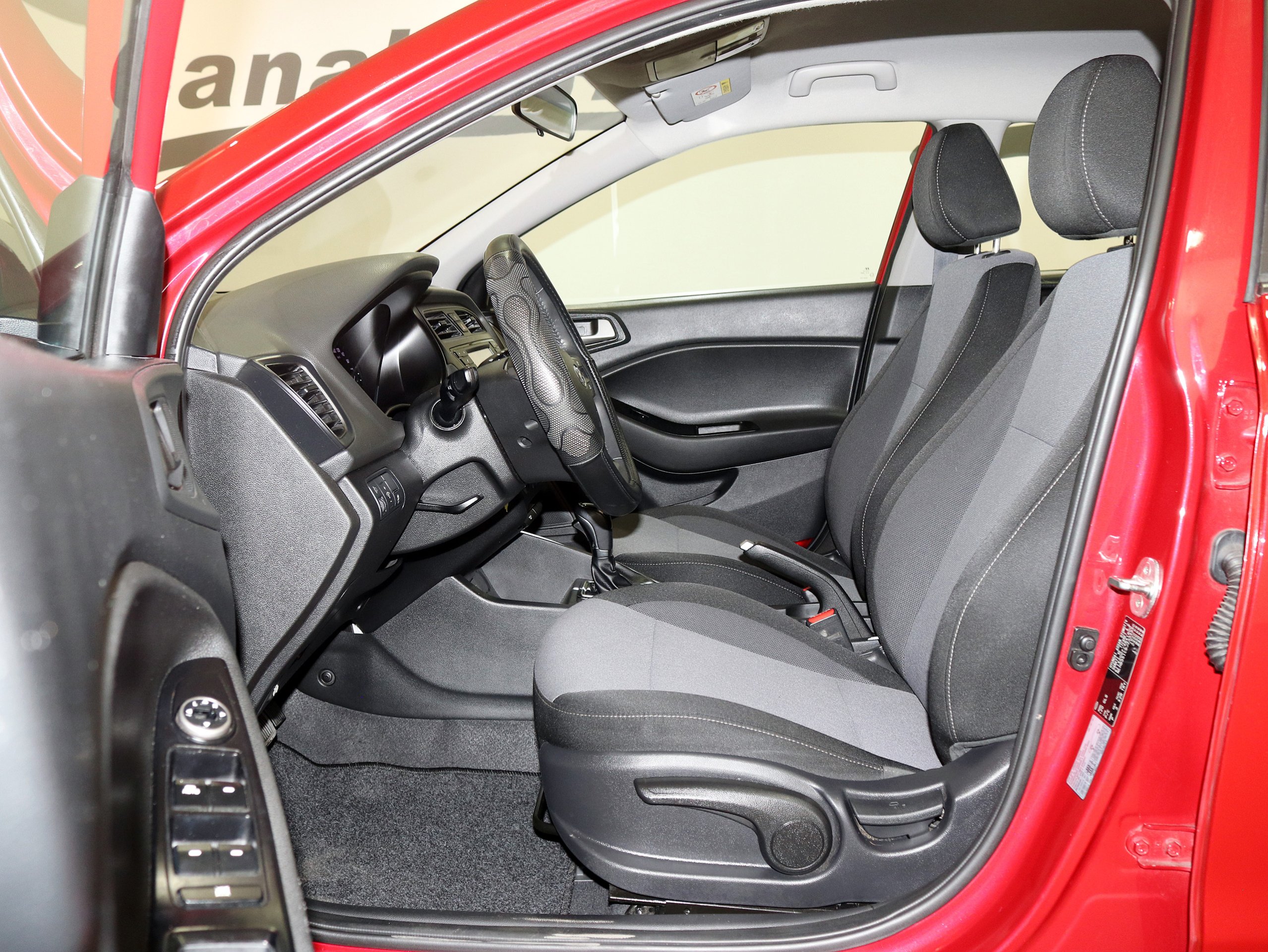 Foto Hyundai i20 14