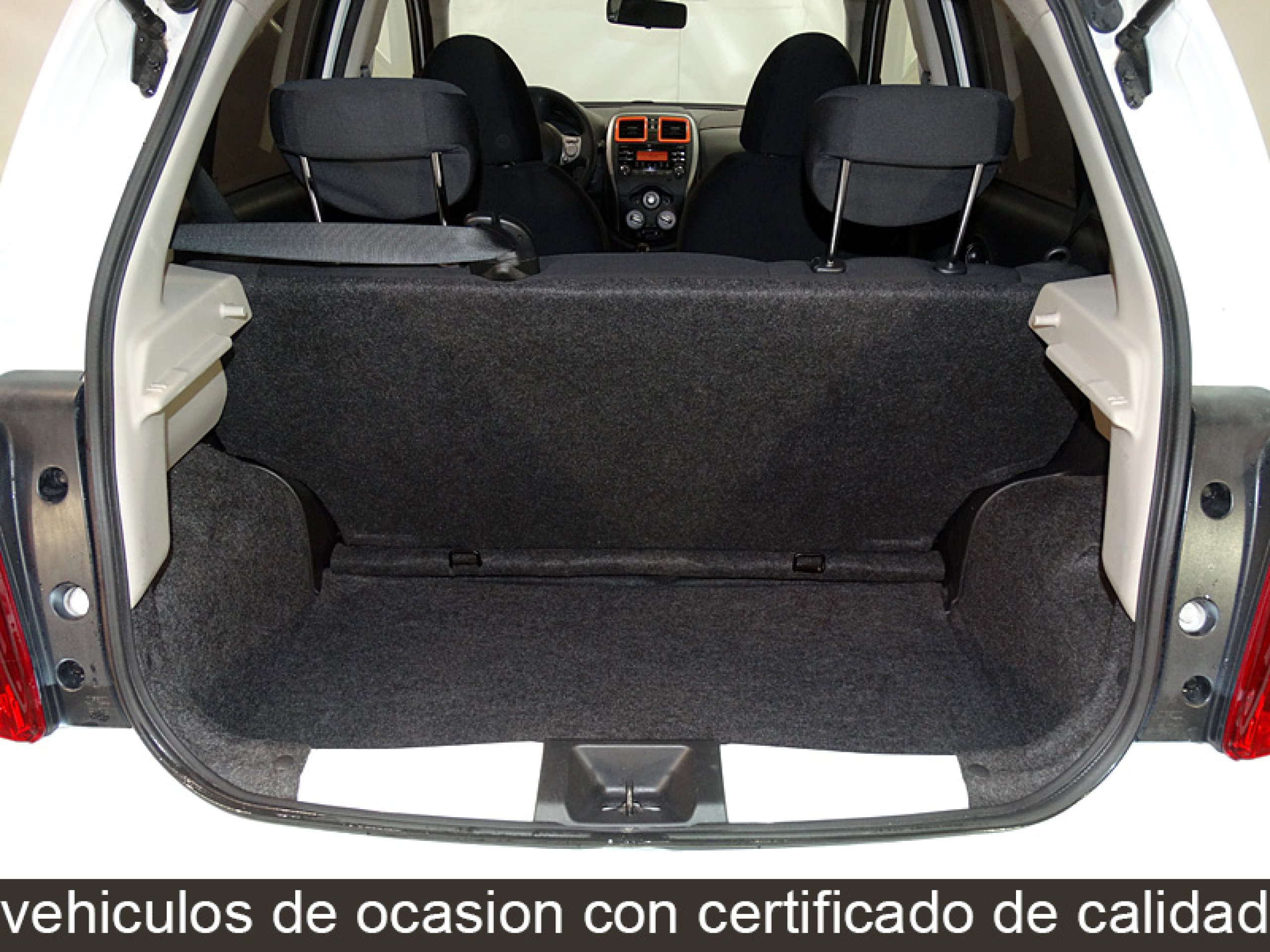 Foto Nissan Micra 9