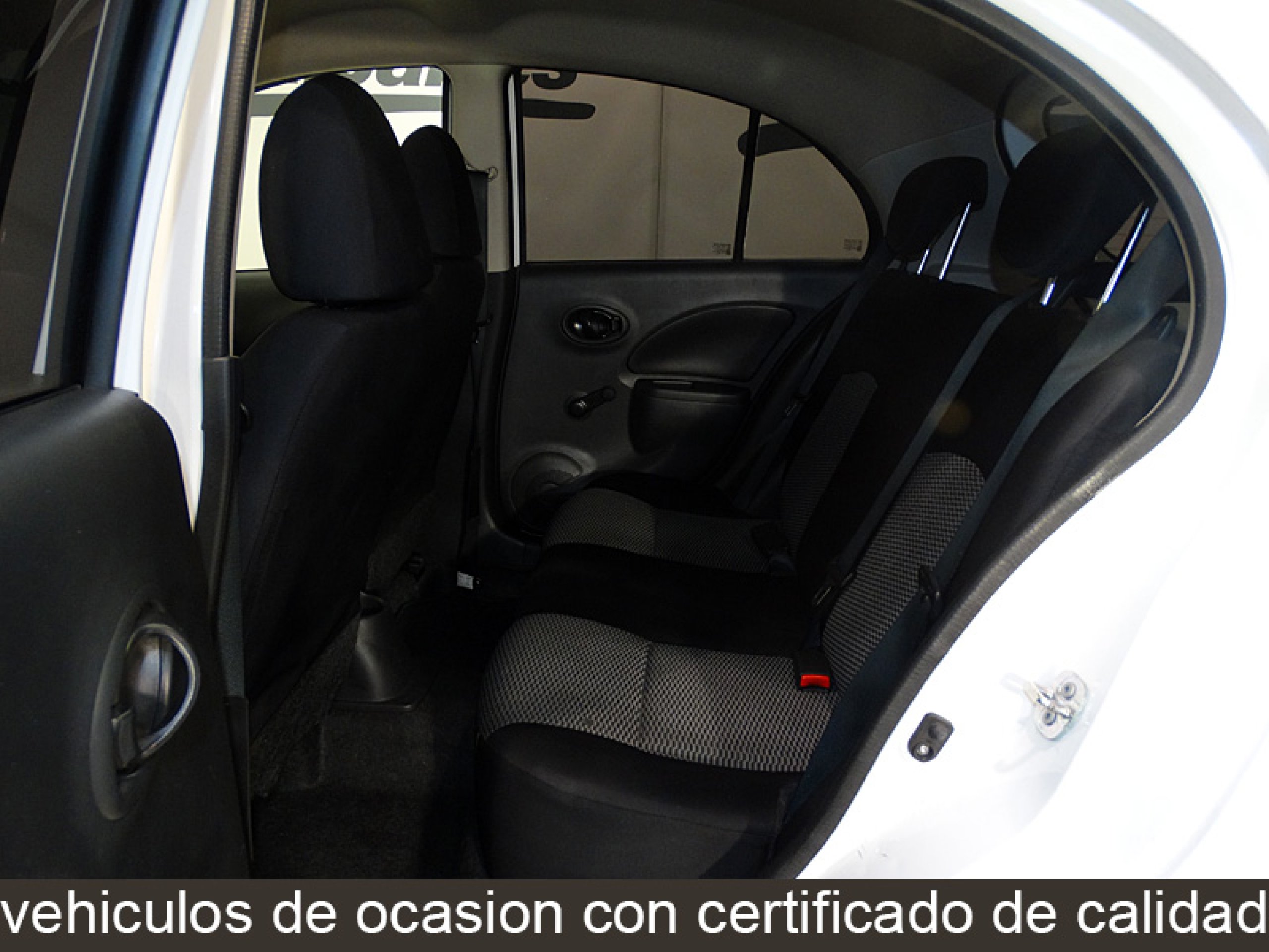 Foto Nissan Micra 16