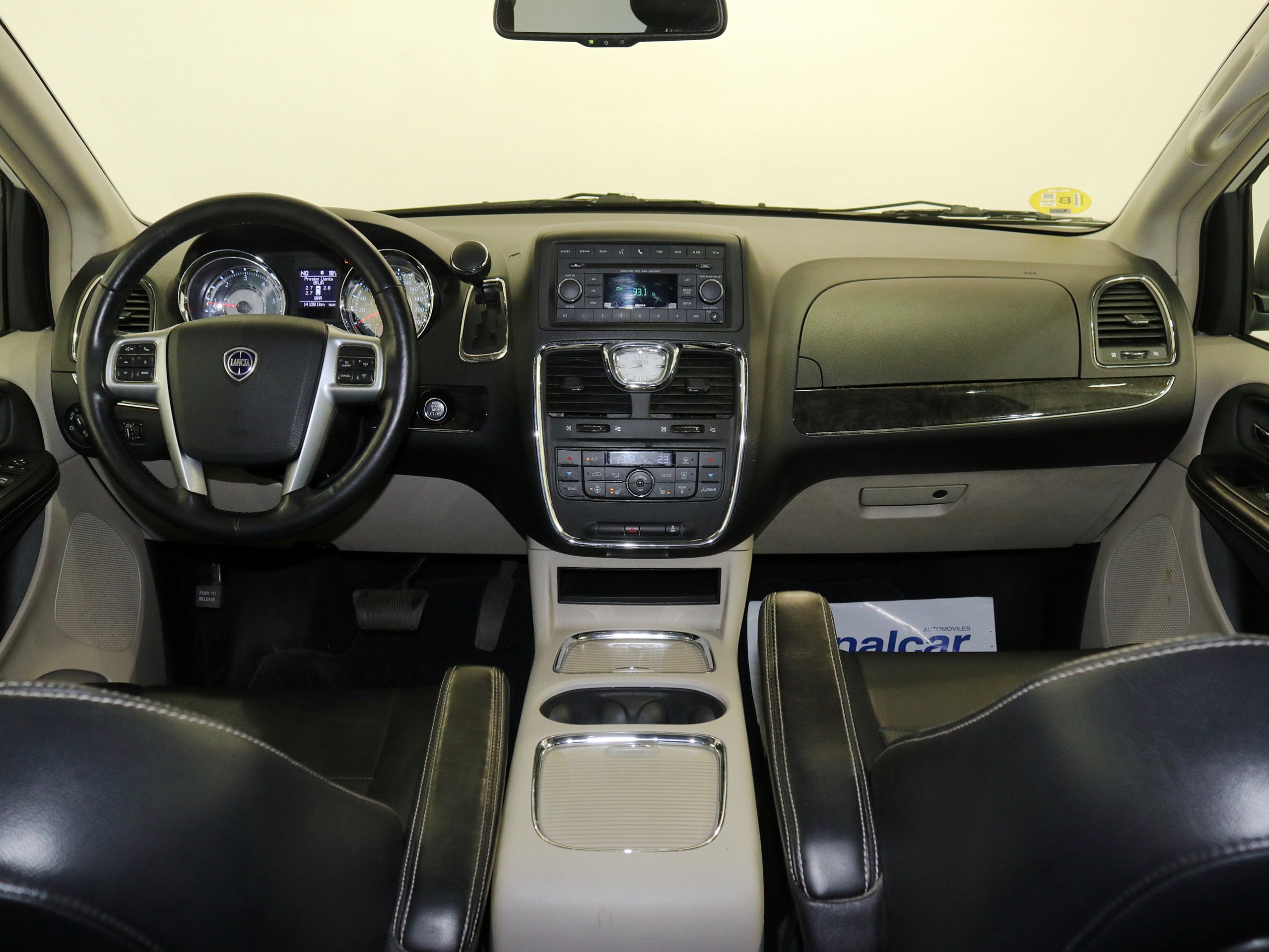 Foto Lancia Voyager 18